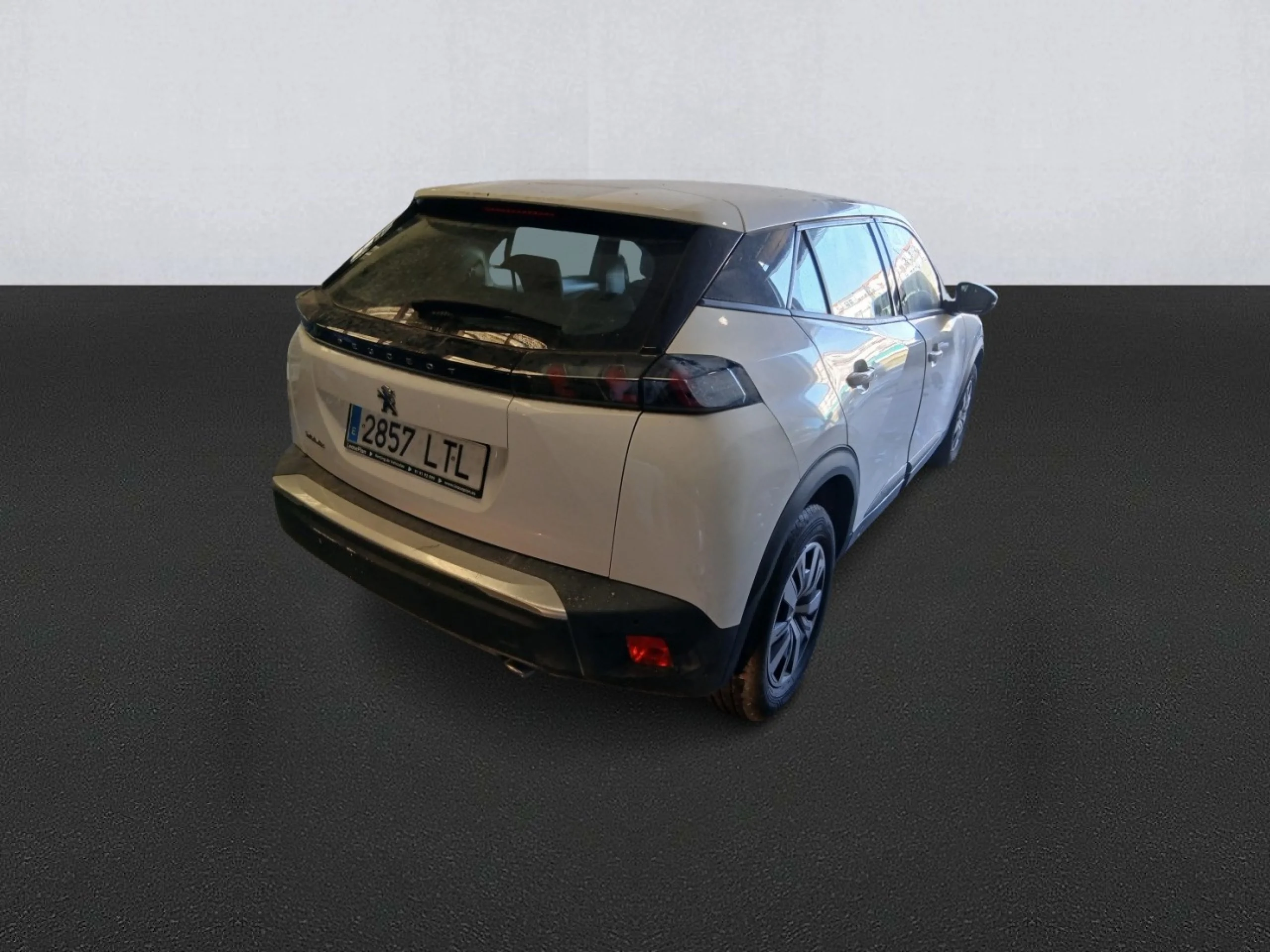 Peugeot 2008 Active BlueHDI 81kW (110CV) - Foto 4