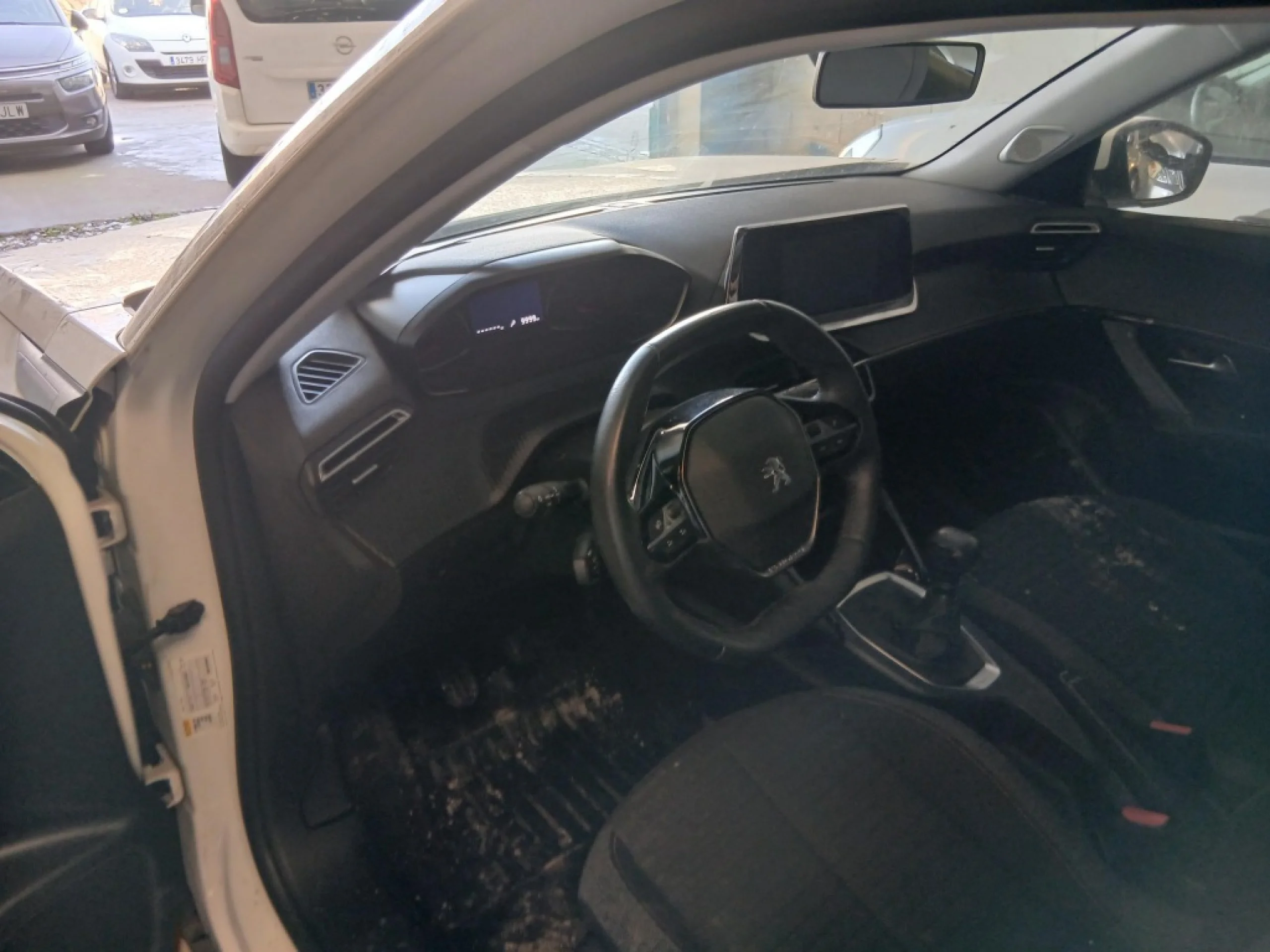 Peugeot 2008 Active BlueHDI 81kW (110CV) - Foto 7