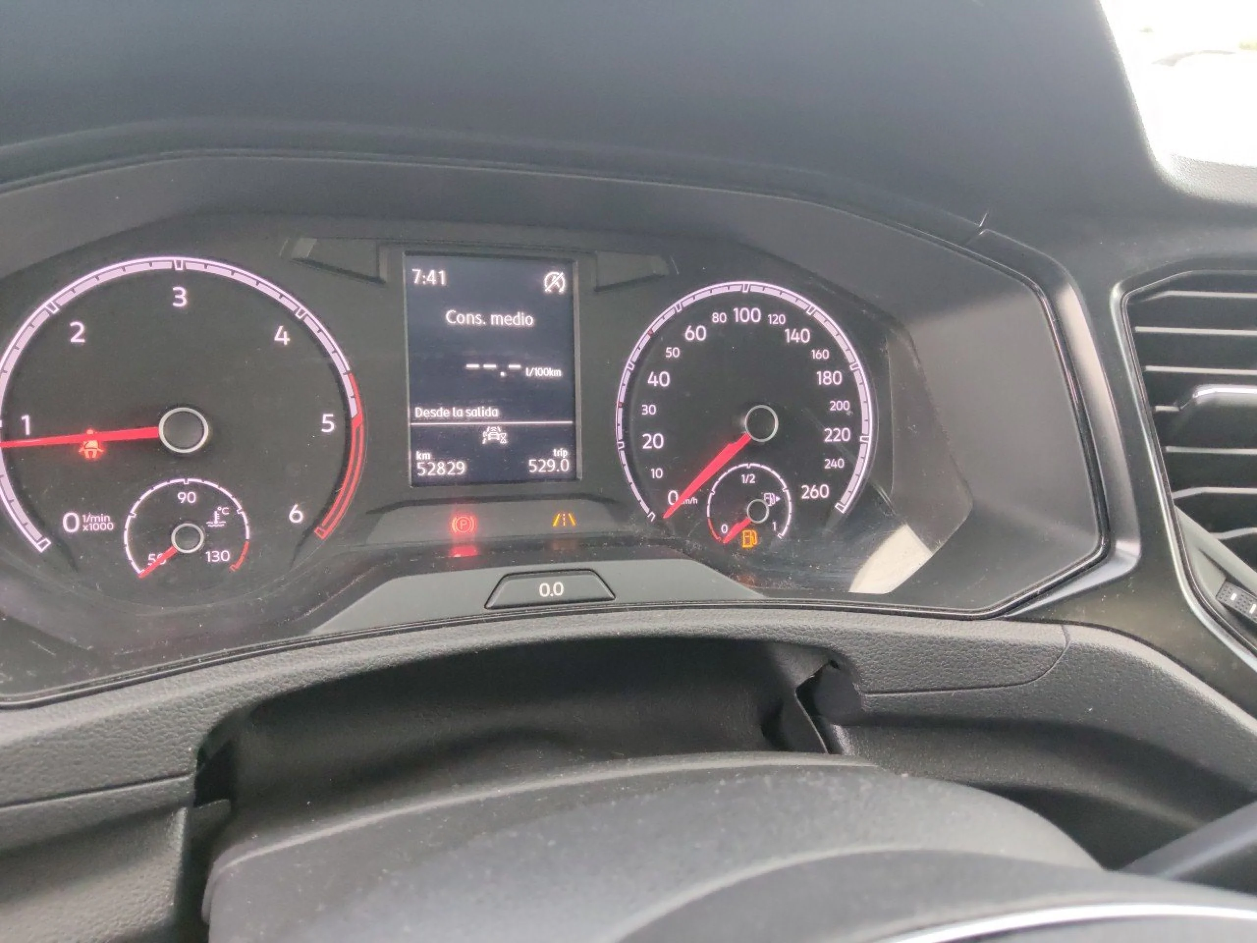 Volkswagen T-Roc Edition 1.6 TDI 85kW (115CV) - Foto 8