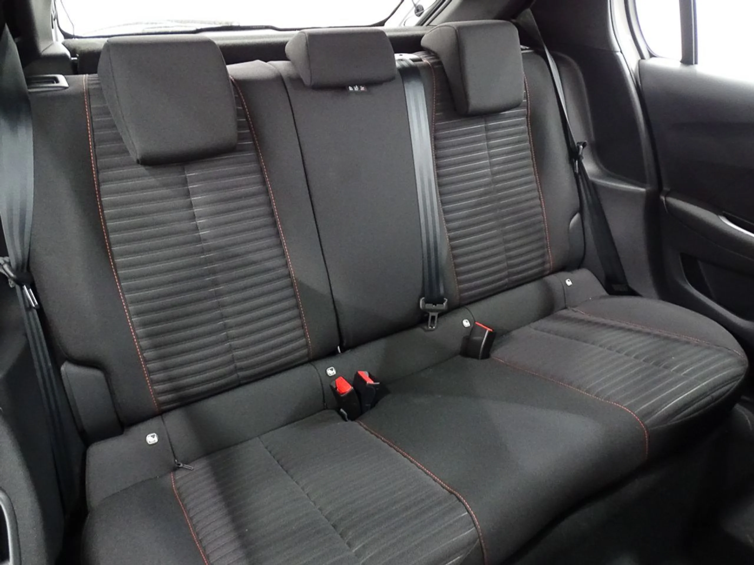 Peugeot 208 e-208 Electrico Active - Foto 8