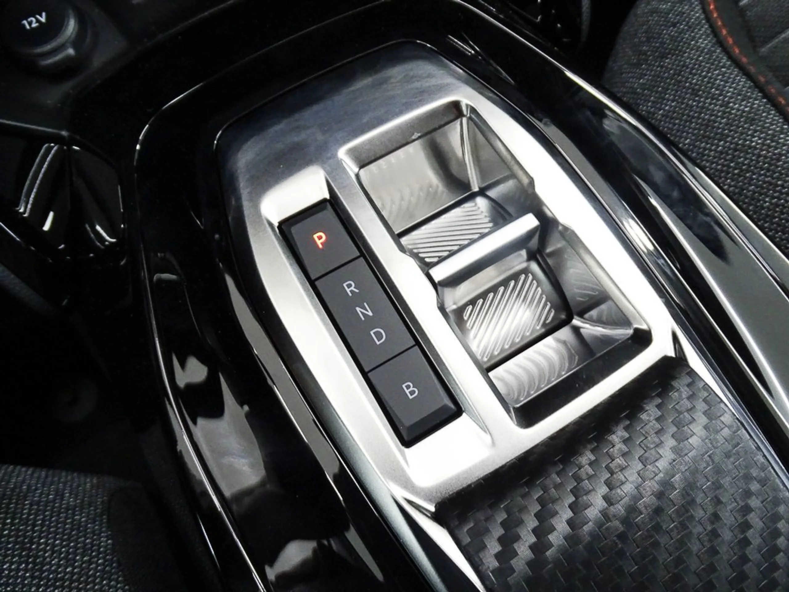 Peugeot 208 e-208 Electrico Active - Foto 10