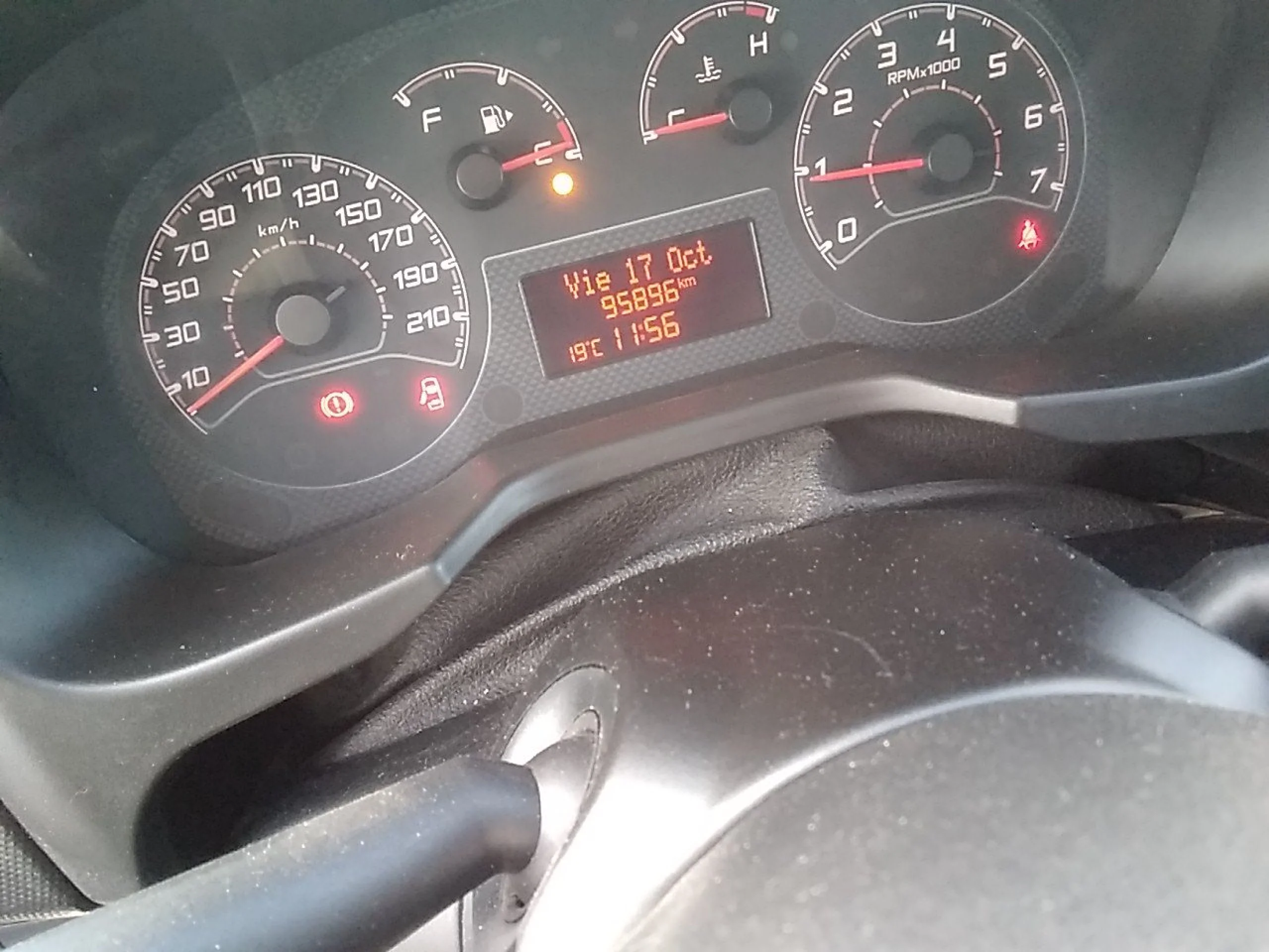 Fiat Fiorino Cargo SX N1 1.3 MJet 70 kW (95 CV) - Foto 8