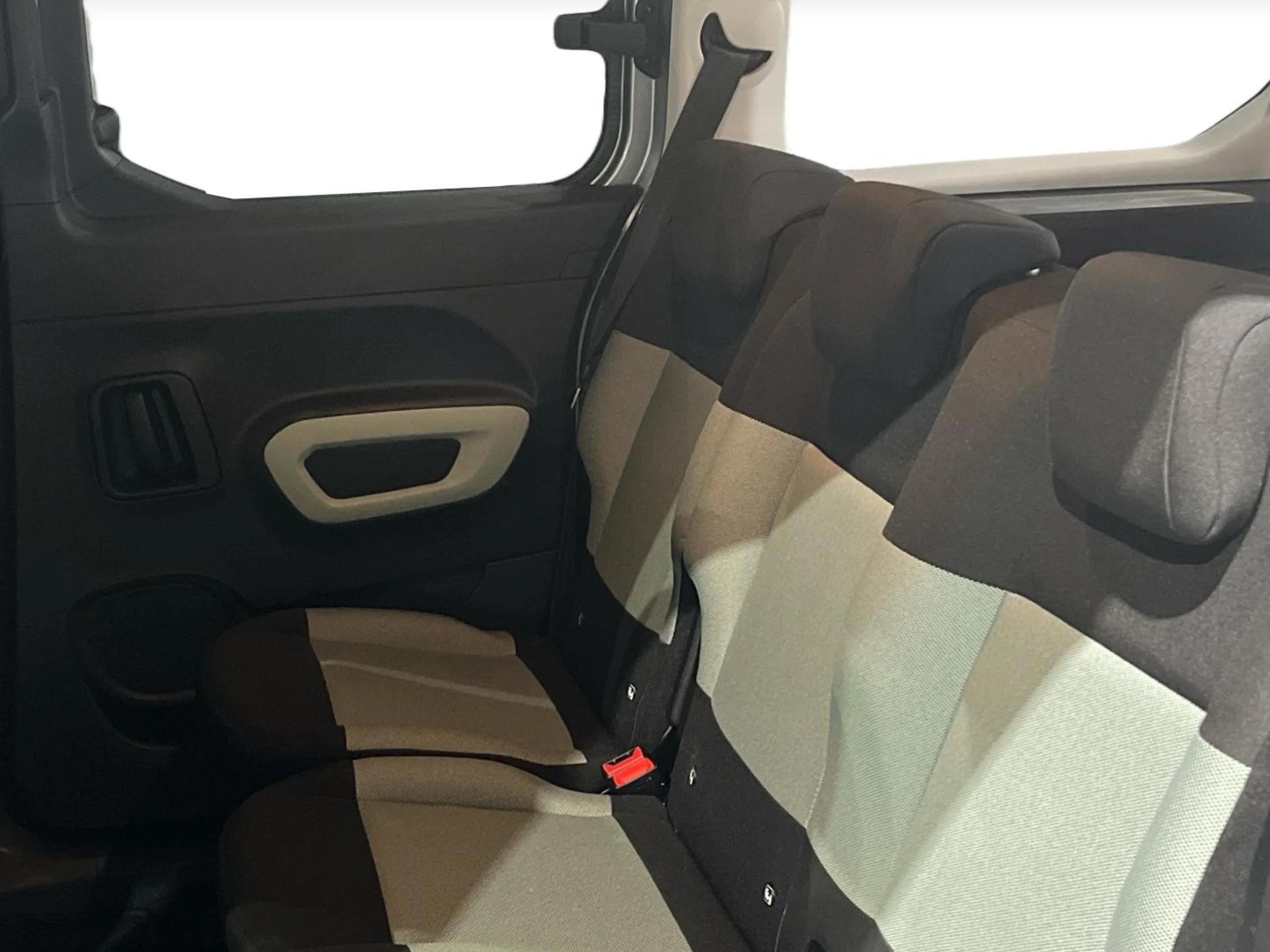 Citroen Berlingo Talla XL BlueHDi 130 SS 6v FEEL - Foto 8