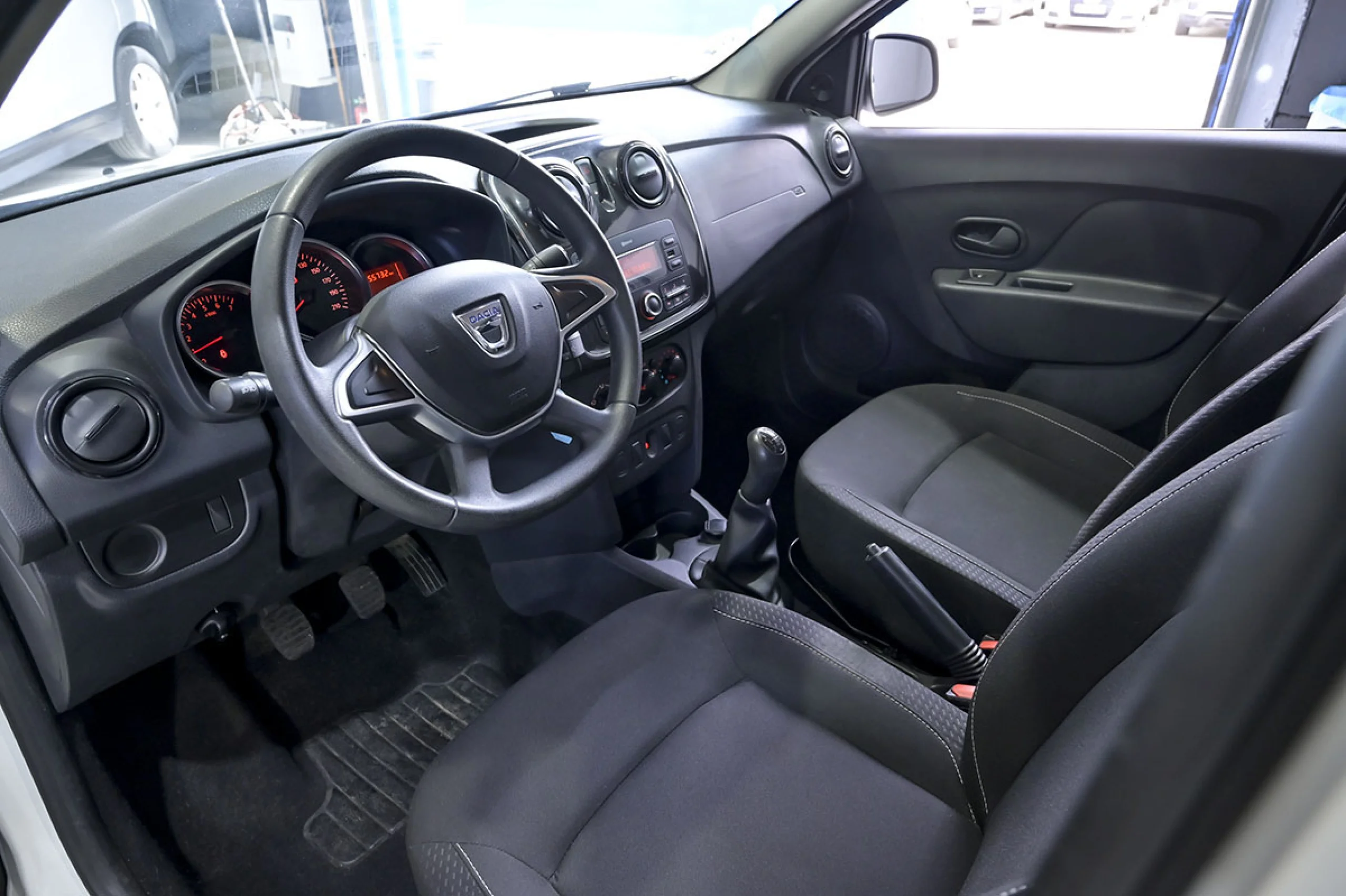Dacia Logan Essential 1.0 55kW 75CV - Foto 6