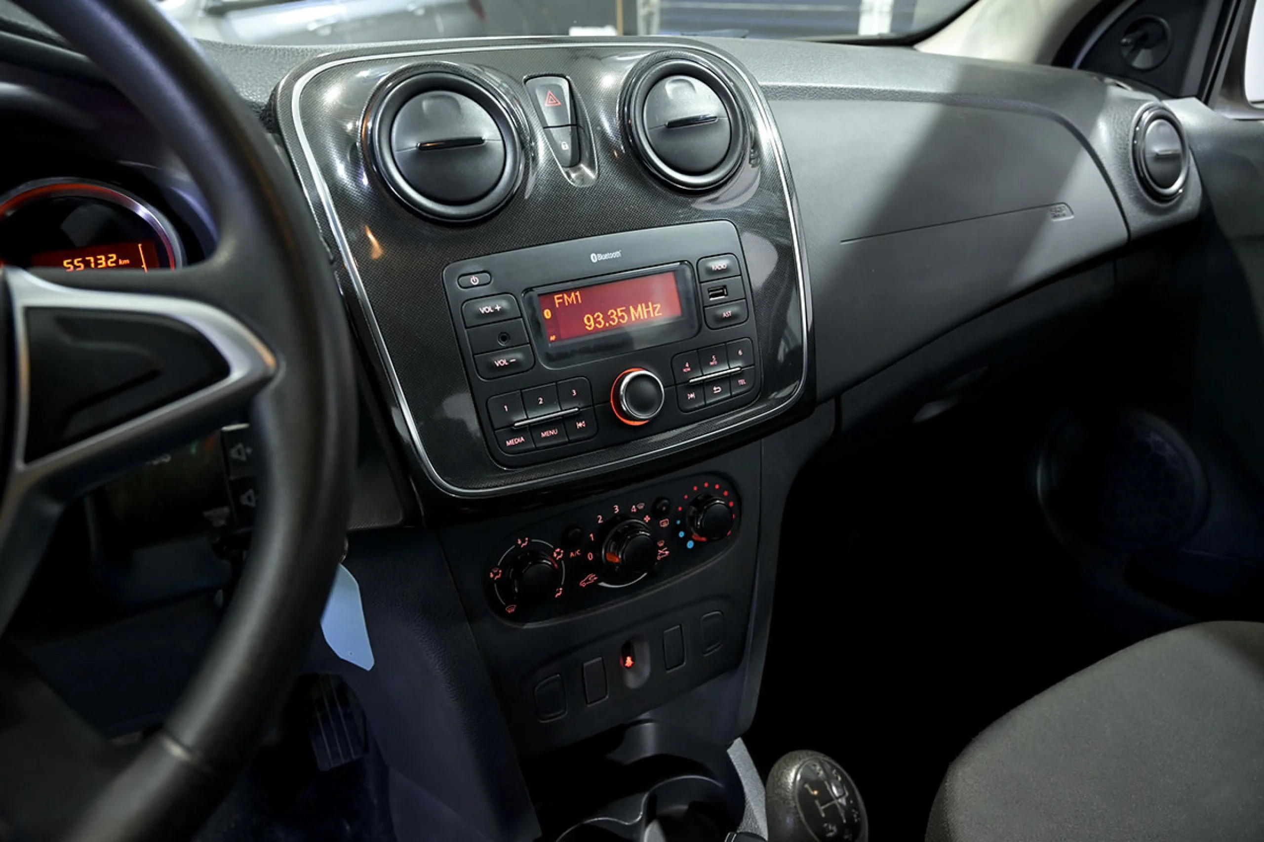 Dacia Logan Essential 1.0 55kW 75CV - Foto 24