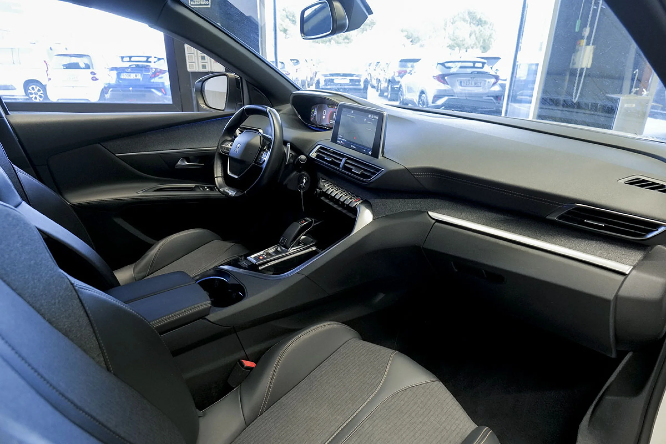 Peugeot 5008 GT Line 1.6 PureTech 132kW 180CV EAT8 - Foto 33