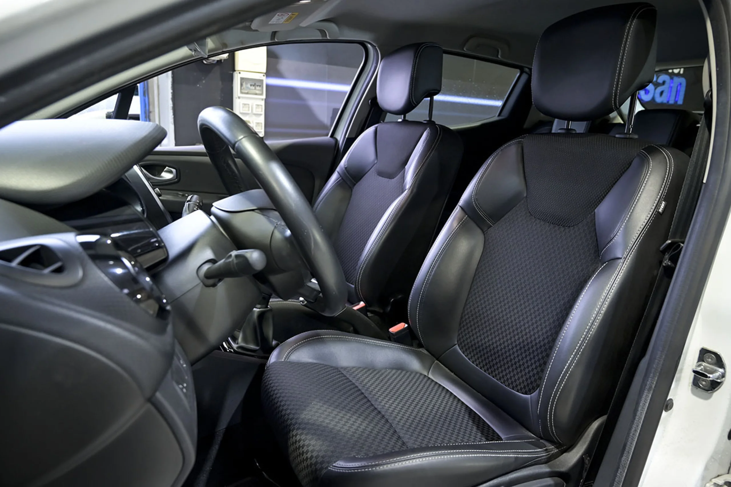 Renault Clio Zen Energy TCe 66kW 90CV - Foto 9