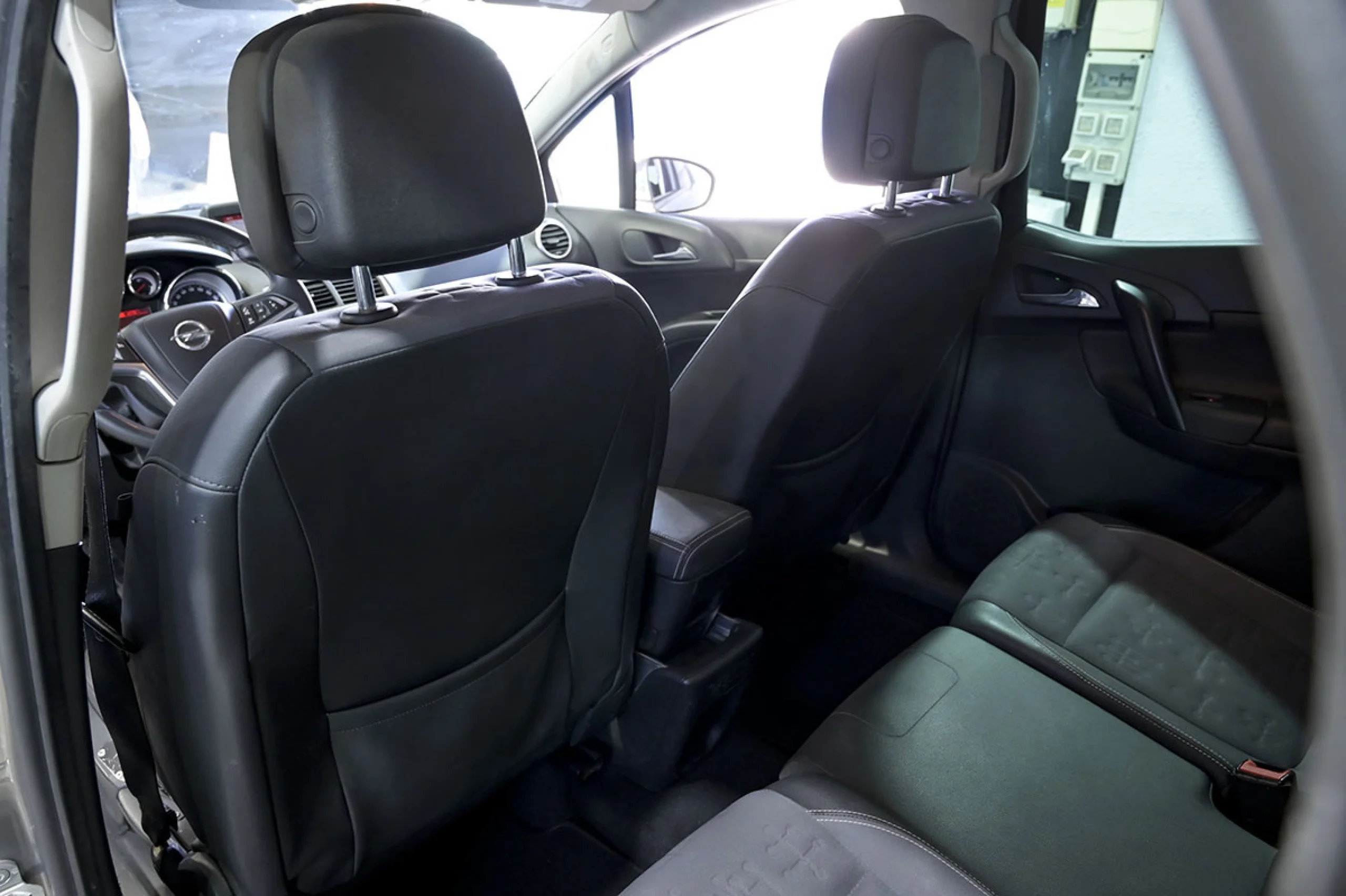 Opel Meriva 1.4 XER Selective - Foto 17