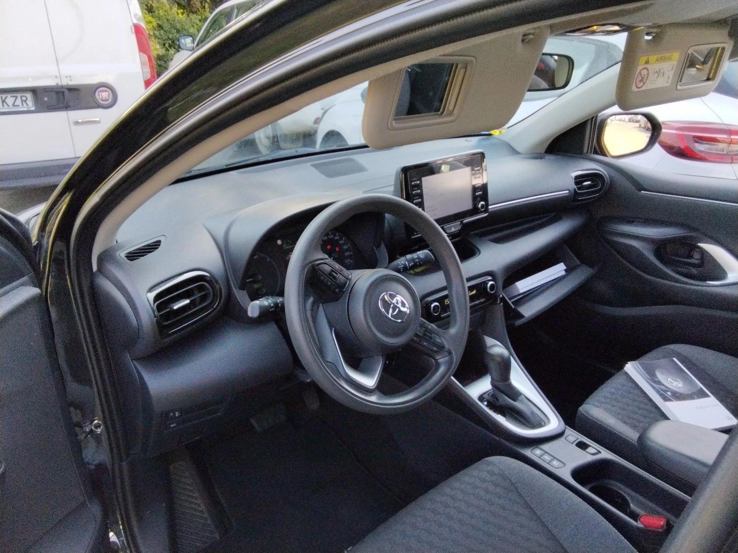 Toyota Yaris 1.5 120H Business Plus - Foto 7