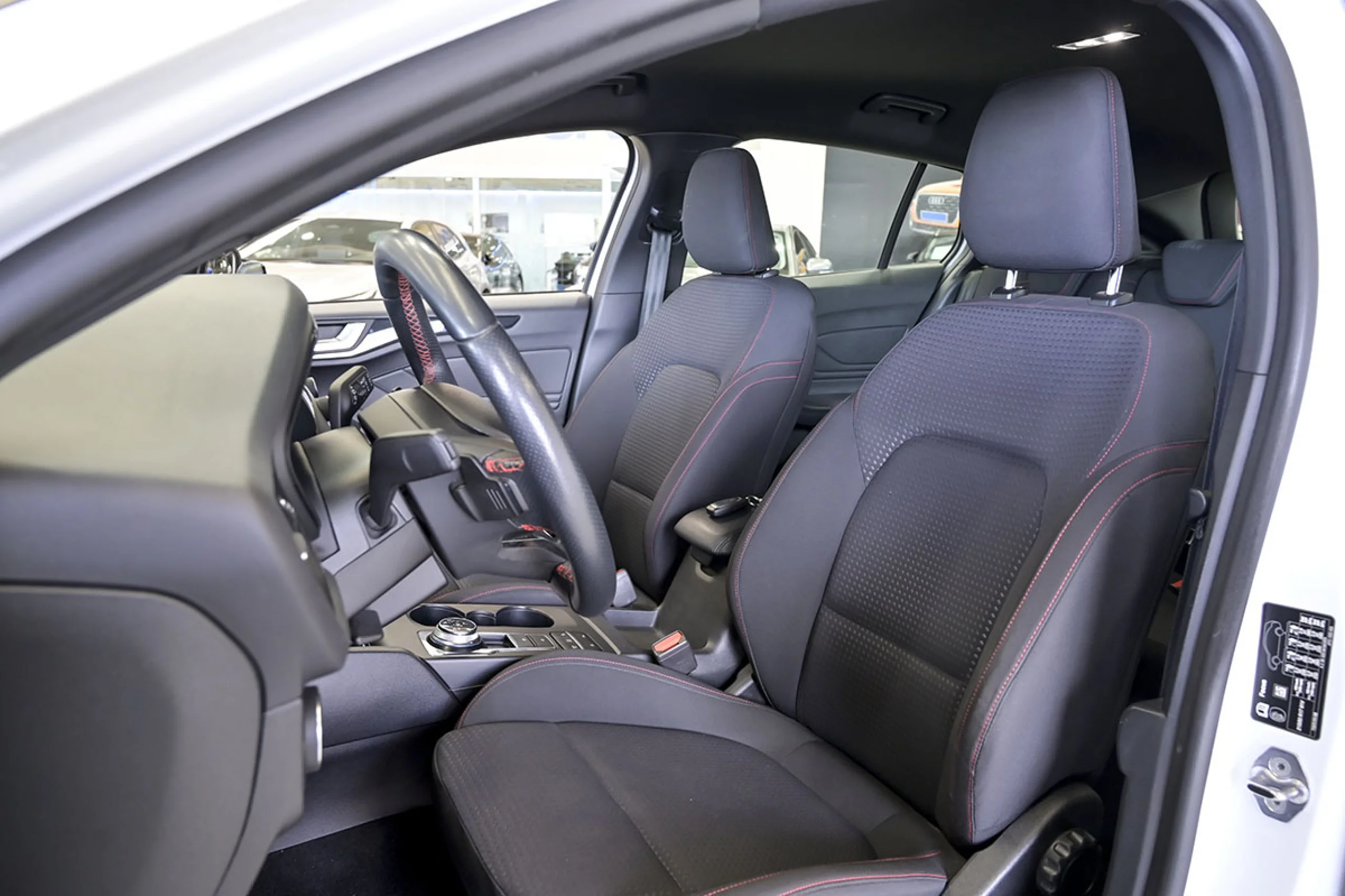 Ford Focus 2.0 Ecoblue 110kW STLine Auto SportBr - Foto 24