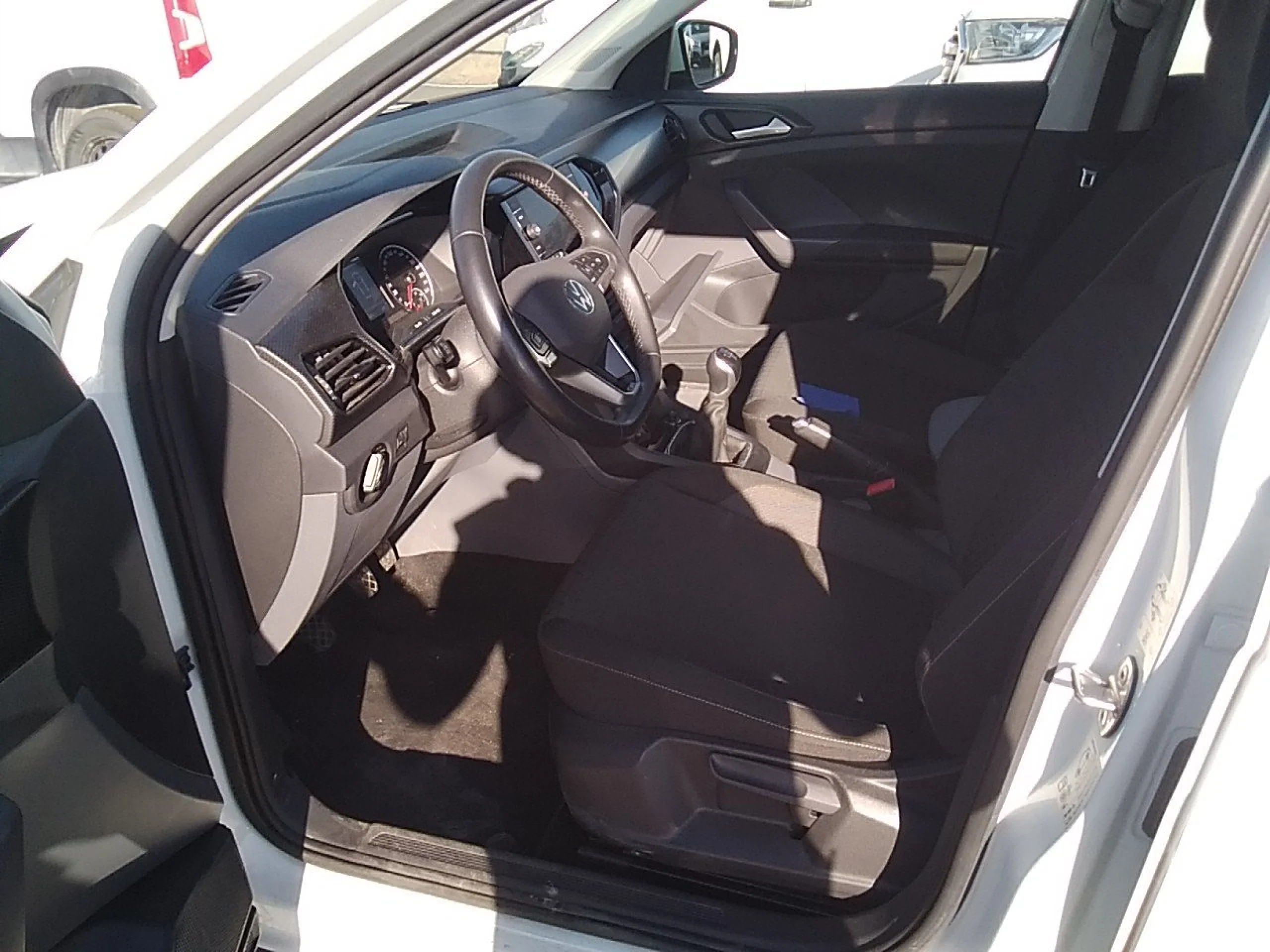 Volkswagen T-CROSS Advance 1.0 TSI 70kW (95CV) - Foto 7