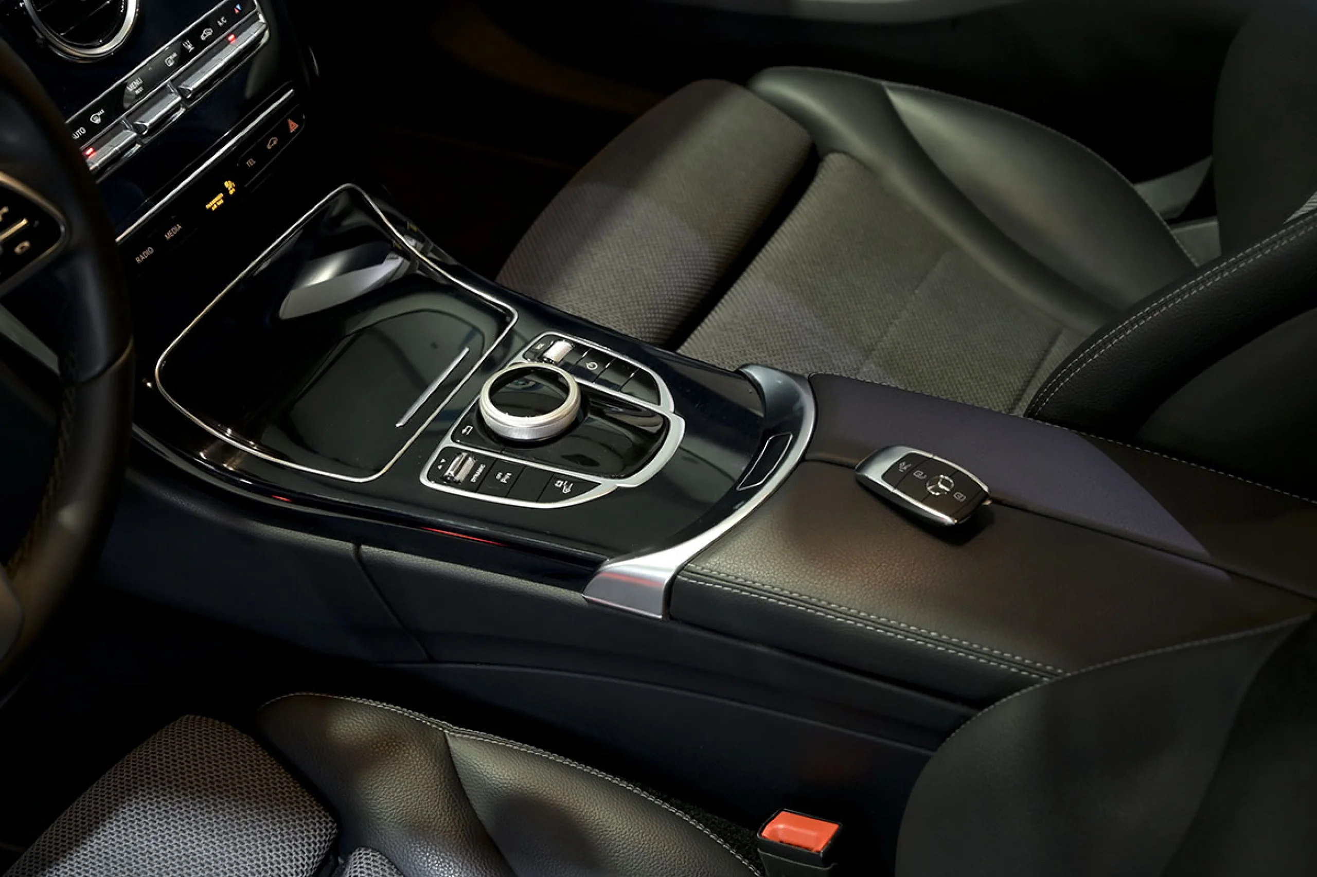 Mercedes-Benz C 300 MERCEDES-BENZ Clase C C 300 e Estate - Foto 35