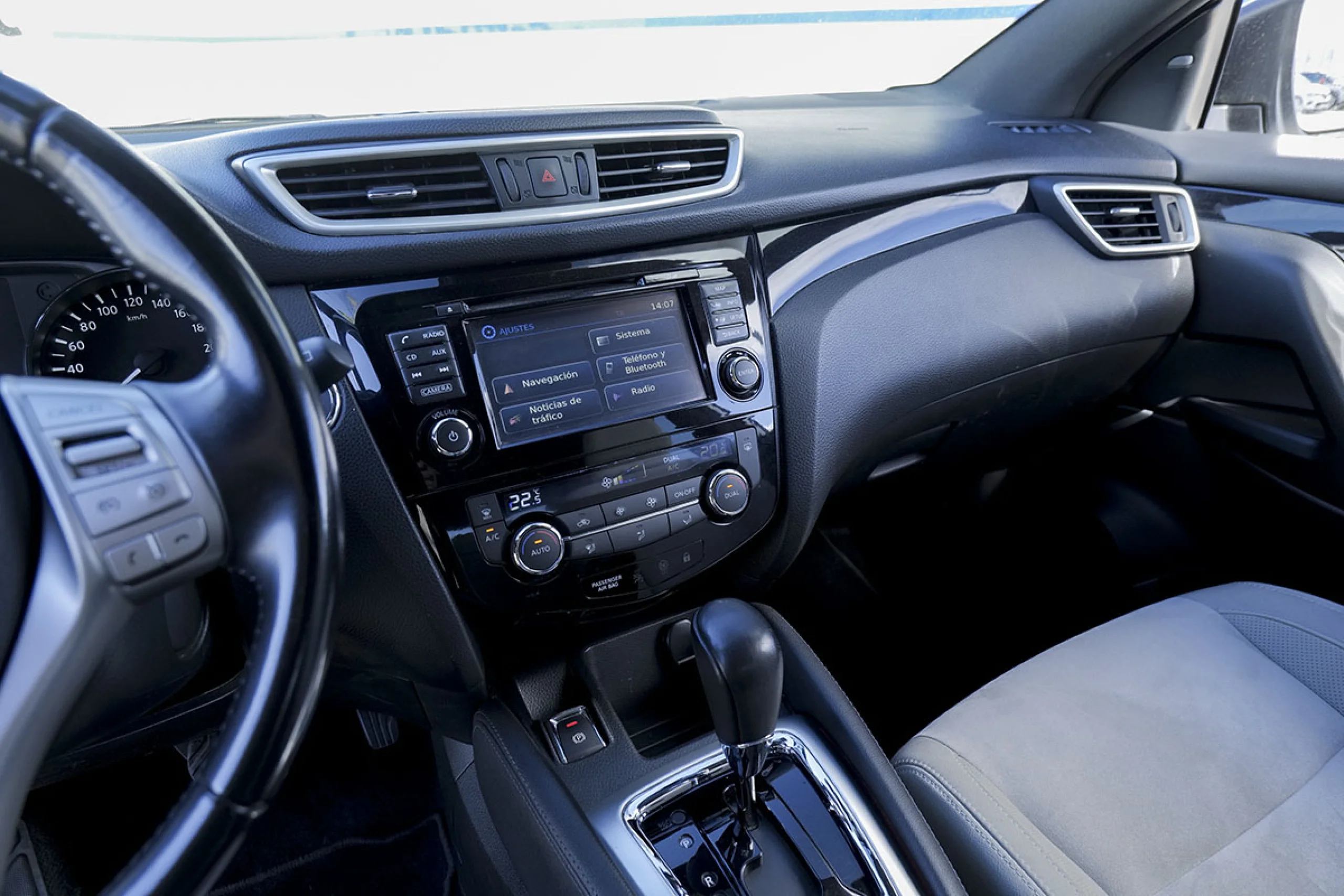 Nissan Qashqai 1.6dCi TEKNA 4x2 XTRONIC Alcantara - Foto 29