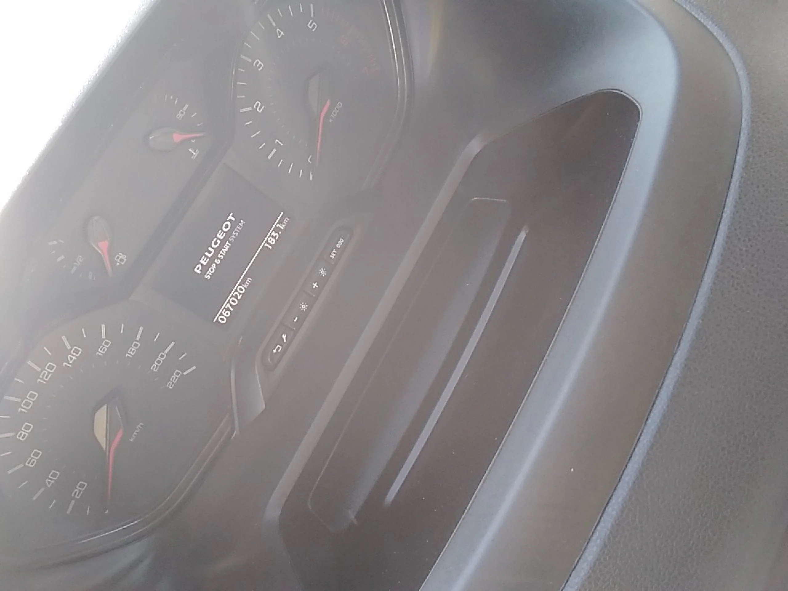 Peugeot Rifter Active Standard BlueHDi 73kW - Foto 8