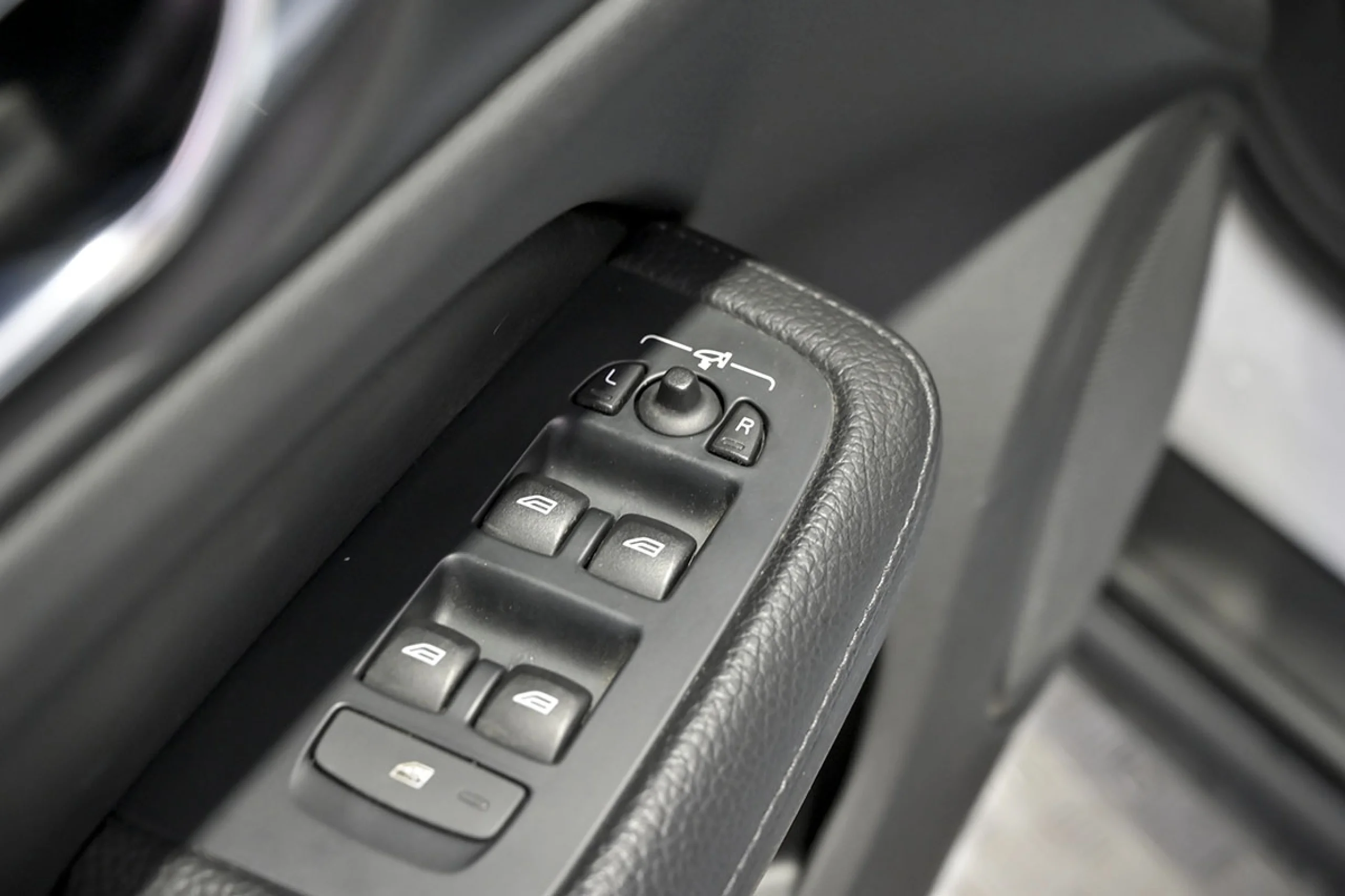 Volvo V60 Cross Country 2.0 B4 D AWD Cross Country Pro AUTO - Foto 22