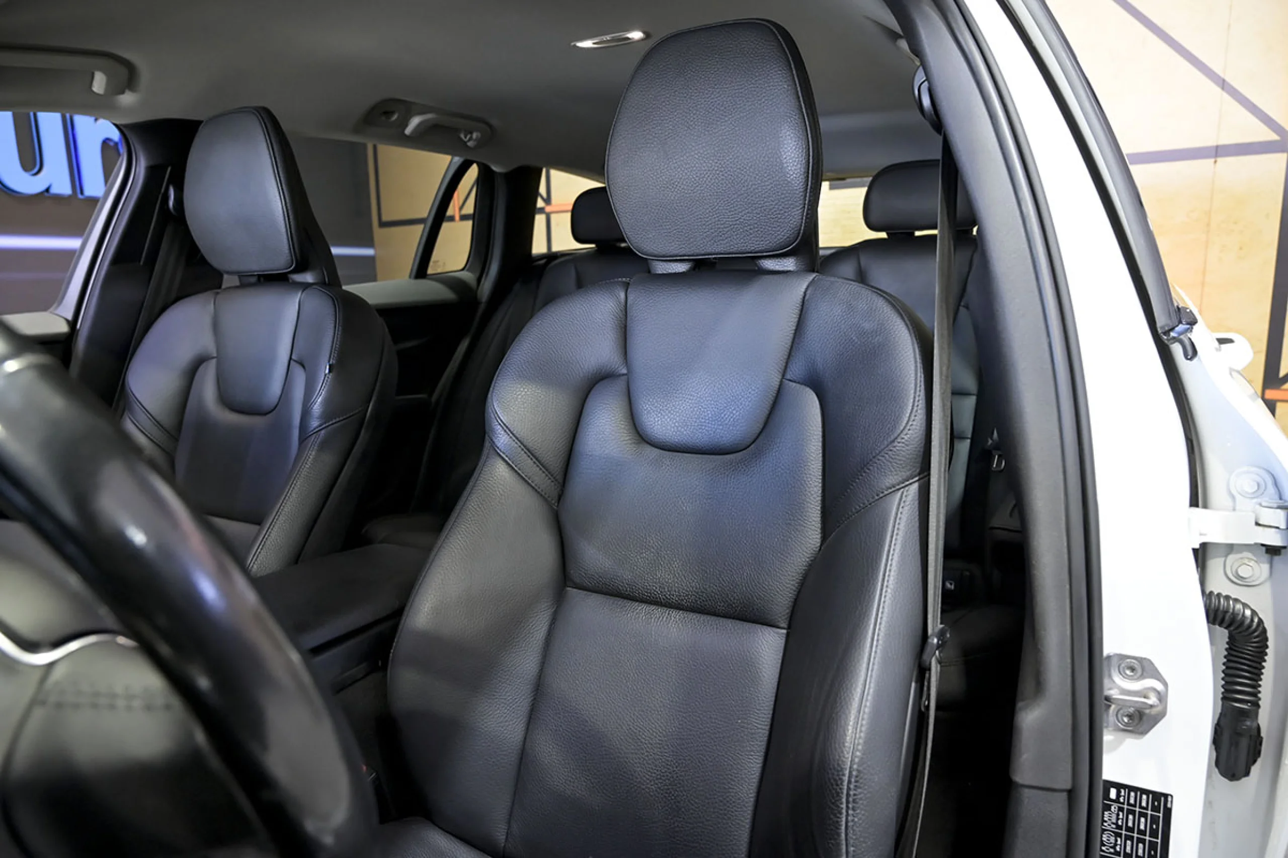 Volvo V60 Cross Country 2.0 B4 D AWD Cross Country Pro AUTO - Foto 9