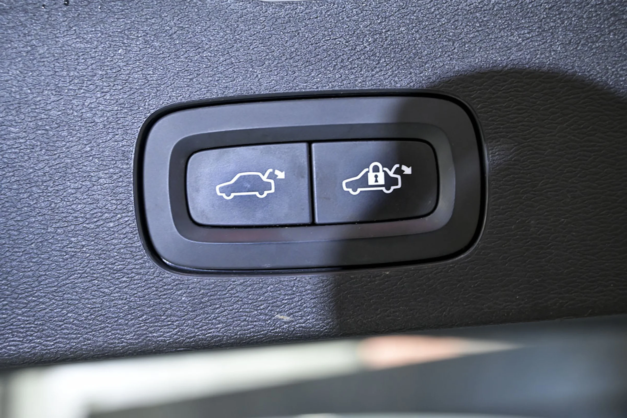 Volvo V60 Cross Country 2.0 B4 D AWD Cross Country Pro AUTO - Foto 32