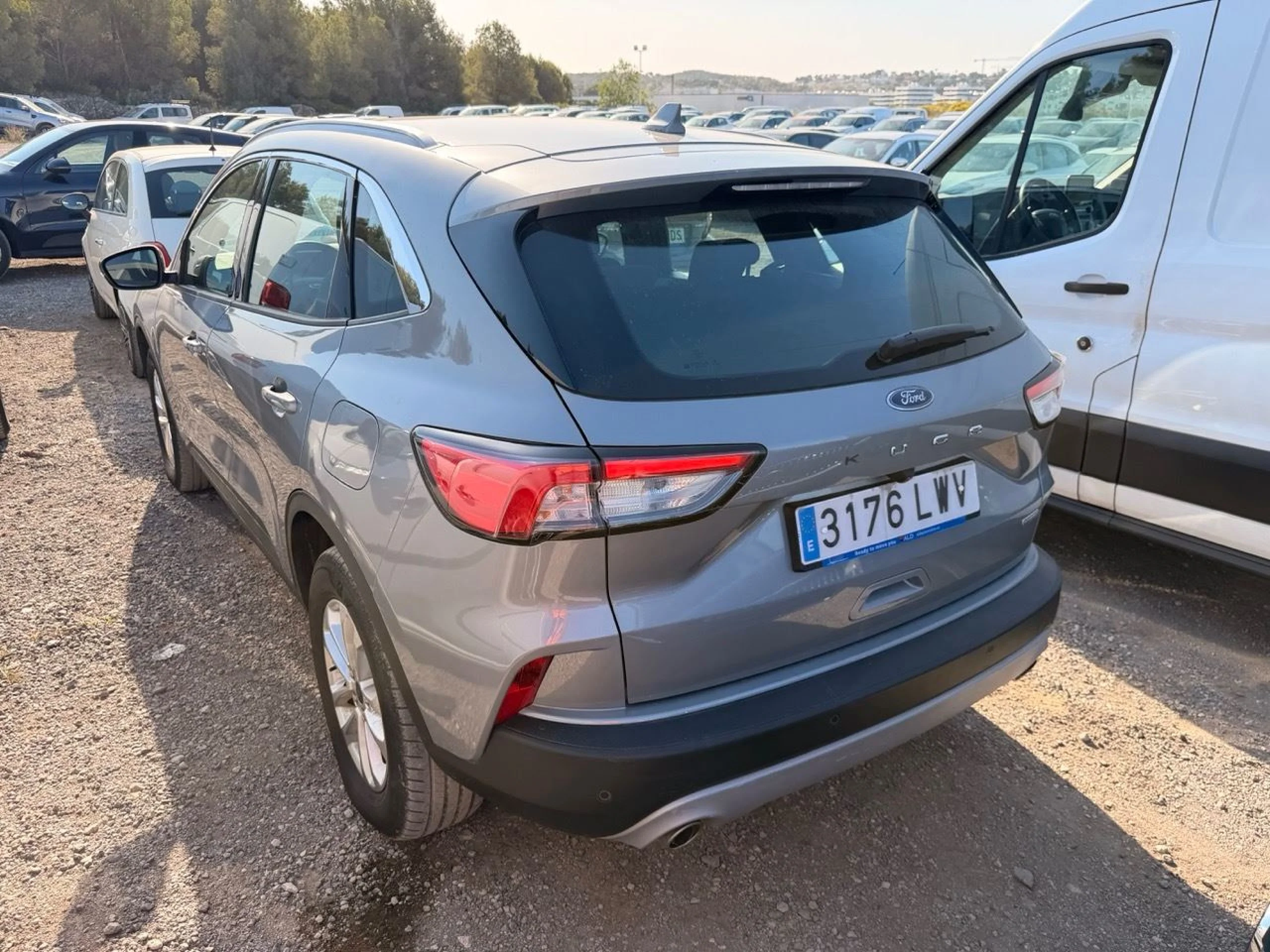 Ford Kuga Titanium 2.5 Duratec FHEV 140kW Auto - Foto 6