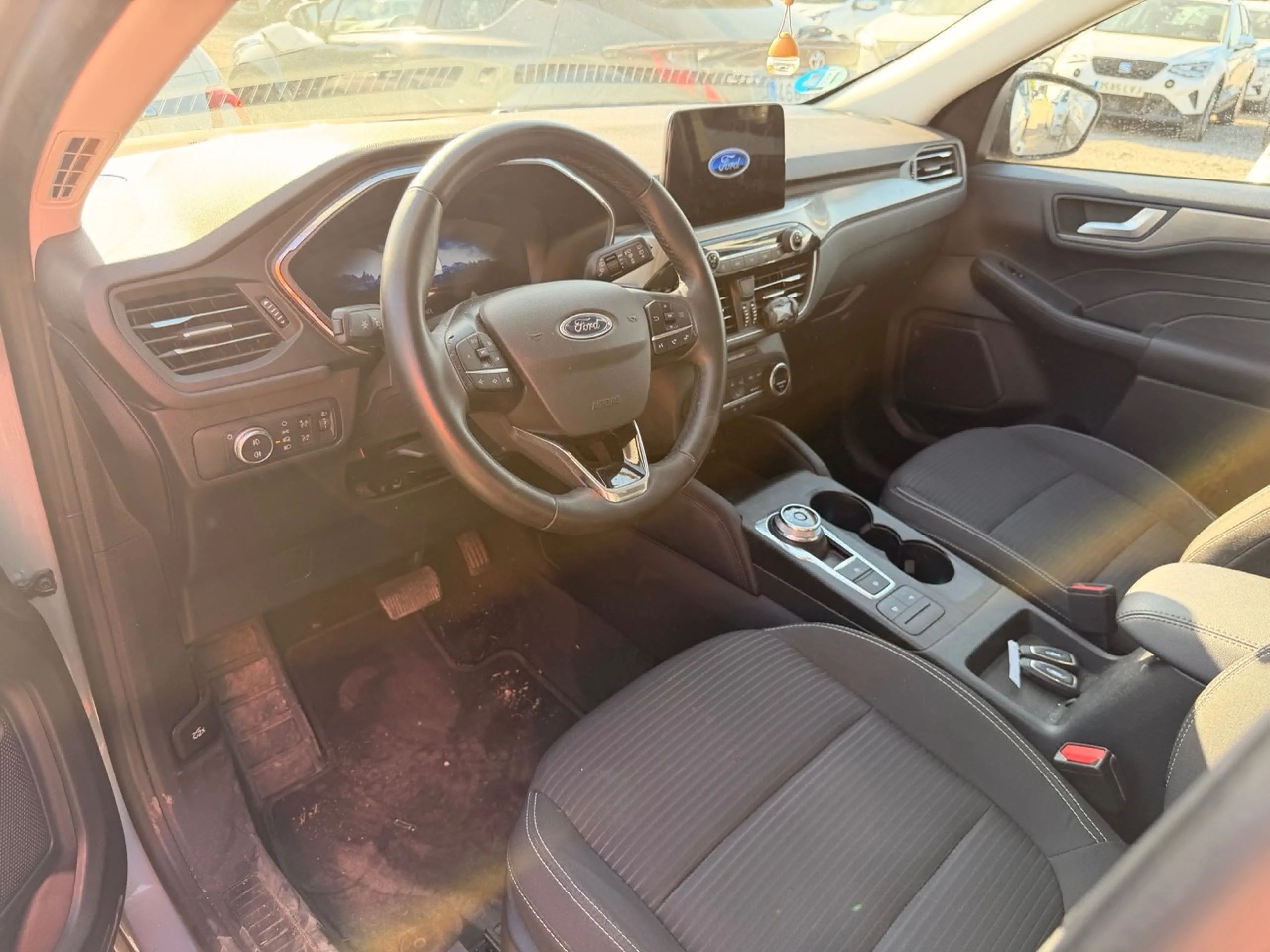 Ford Kuga Titanium 2.5 Duratec FHEV 140kW Auto - Foto 7