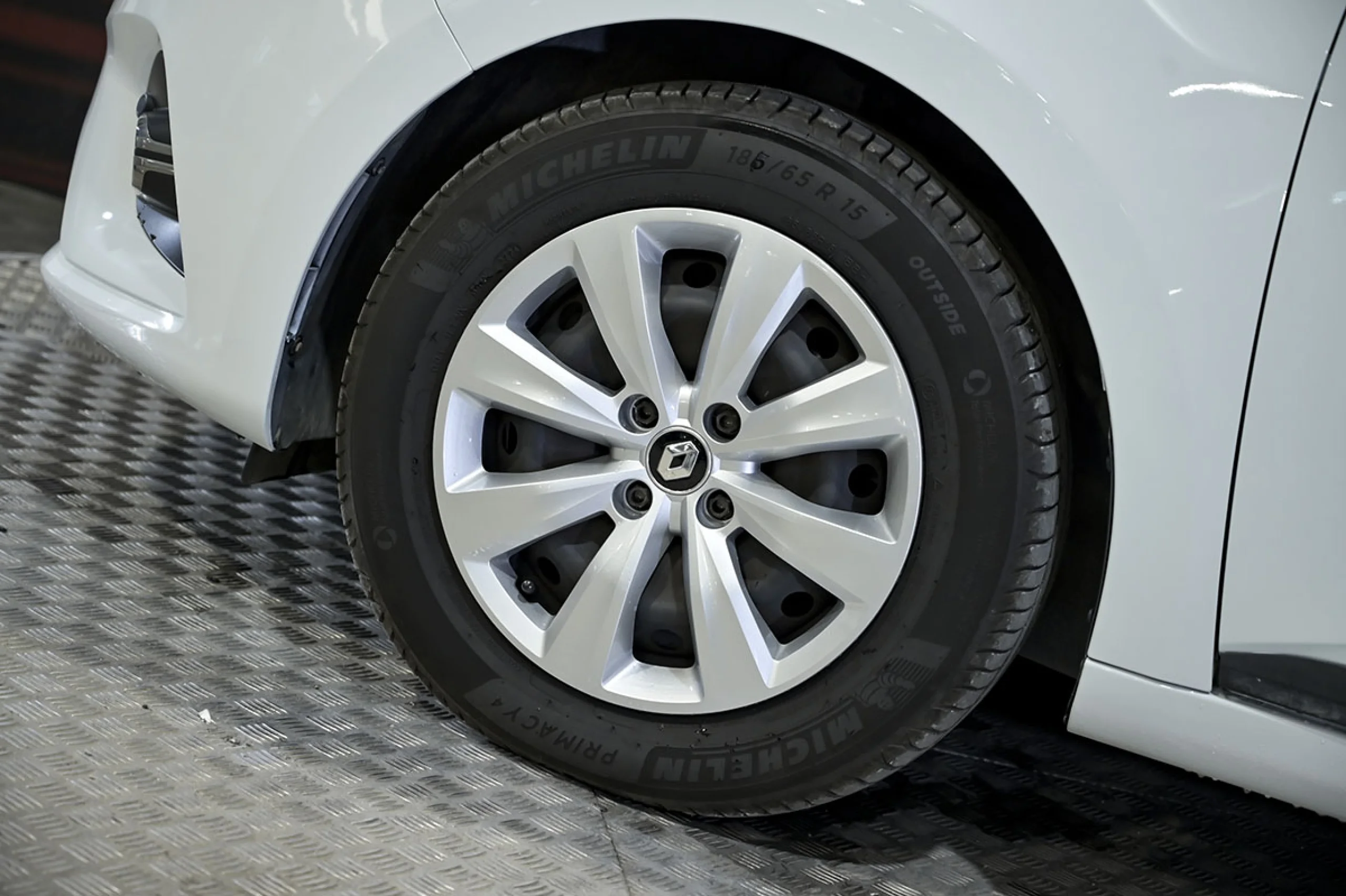 Renault Clio Business Blue dCi 63 kW 85CV - Foto 13