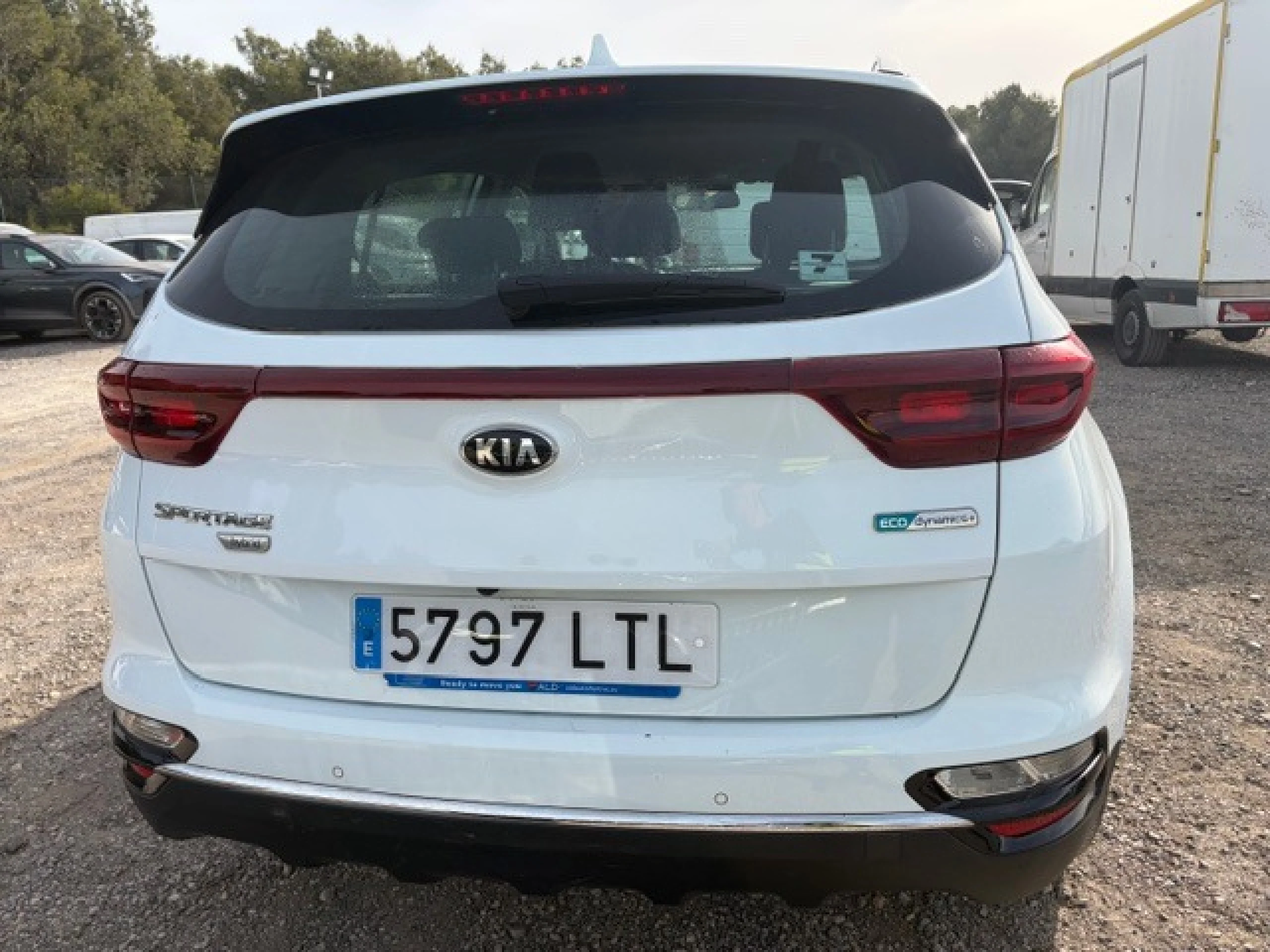 Kia Sportage 1.6 MHEV Business 100kW (136CV) 4x4 - Foto 5
