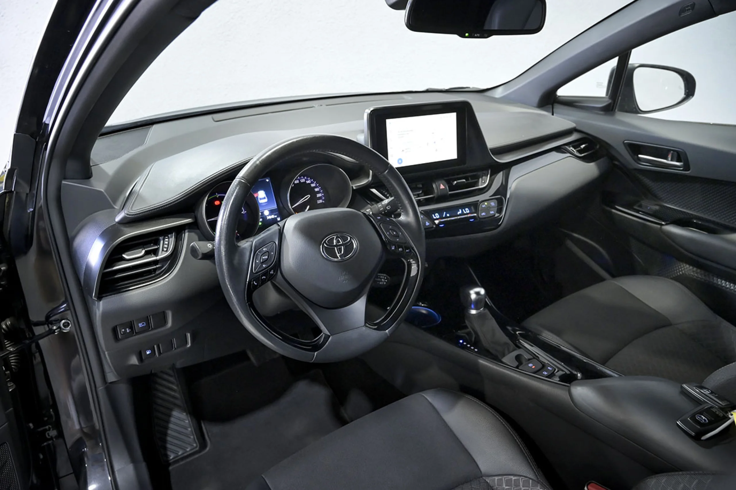 Toyota C-HR 1.8 125H Advance - Foto 8