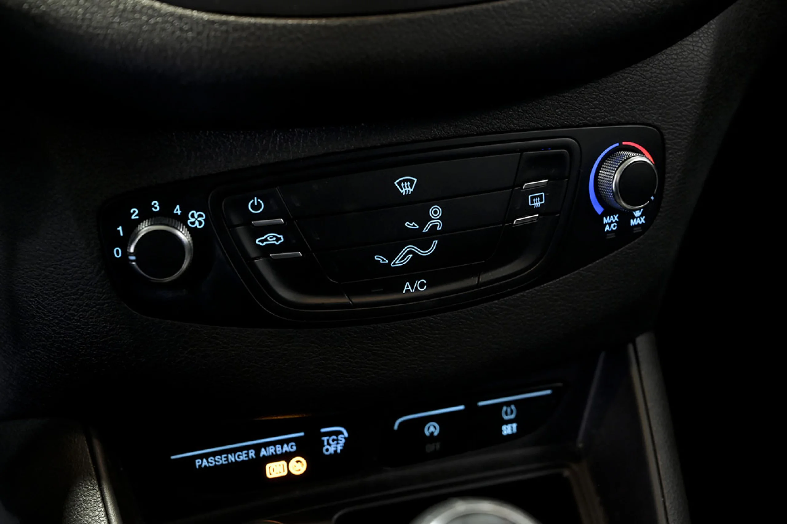 Ford Transit Courier Kombi 1.5 TDCi 56kW Trend - Foto 28