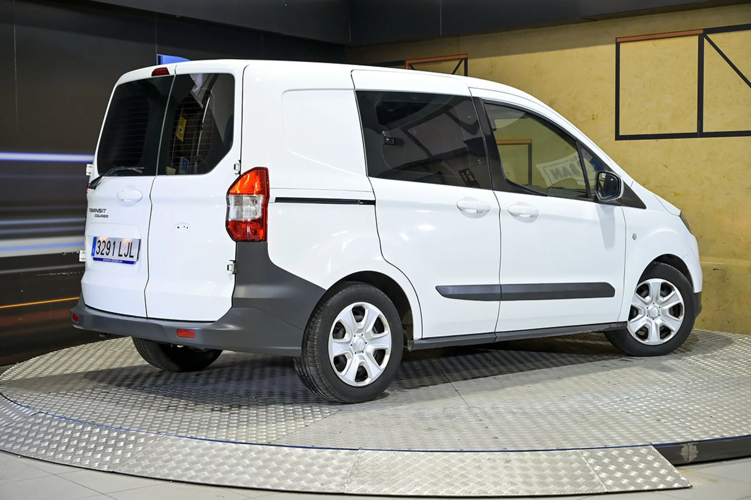 Ford Transit Courier Kombi 1.5 TDCi 56kW Trend - Foto 5