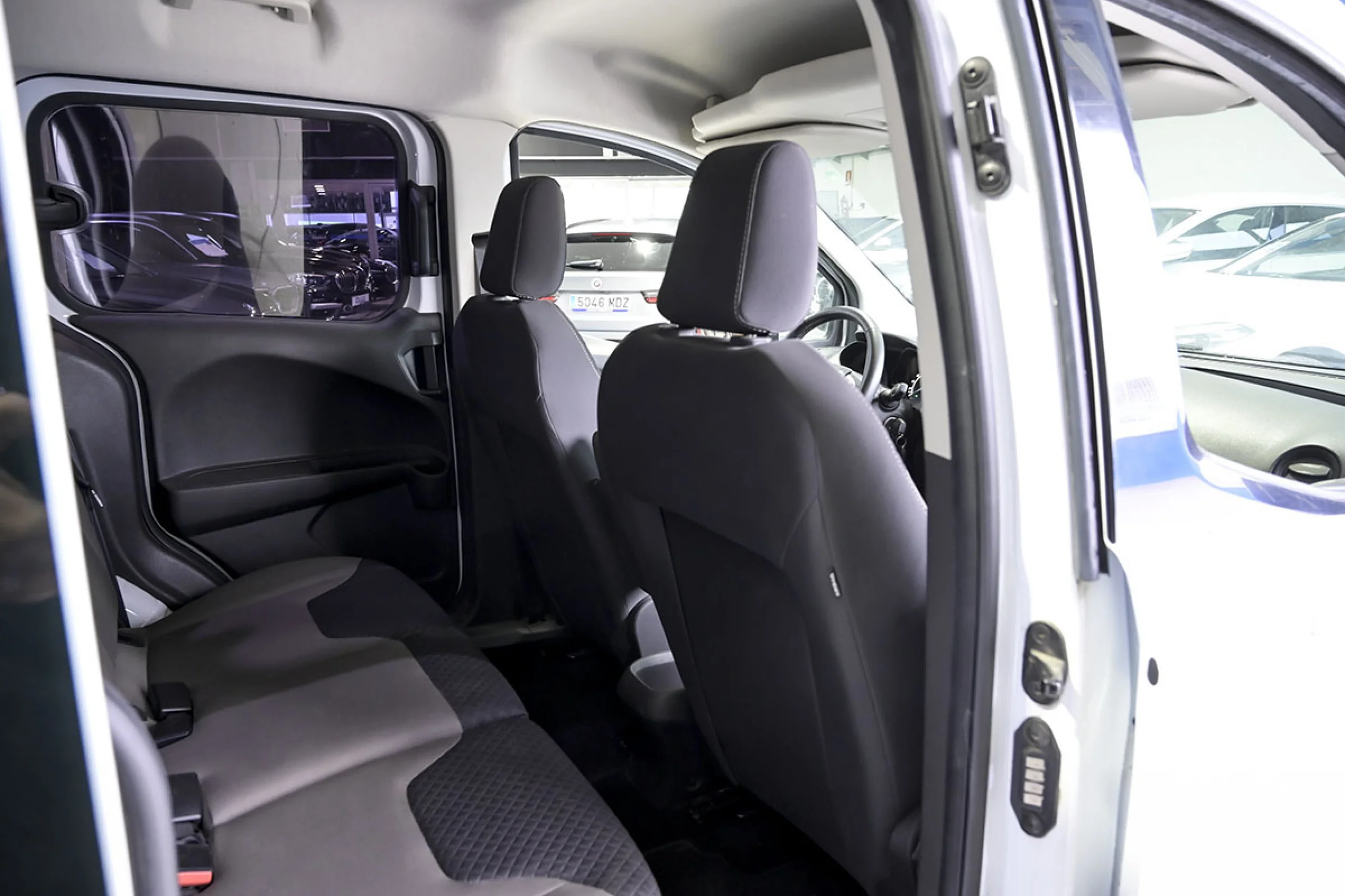 Ford Transit Courier Kombi 1.5 TDCi 56kW Trend - Foto 14