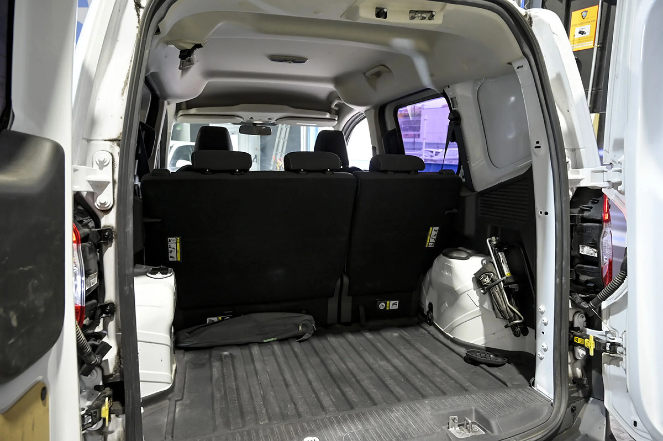 Ford Transit Courier Kombi 1.5 TDCi 56kW Trend - Foto 13