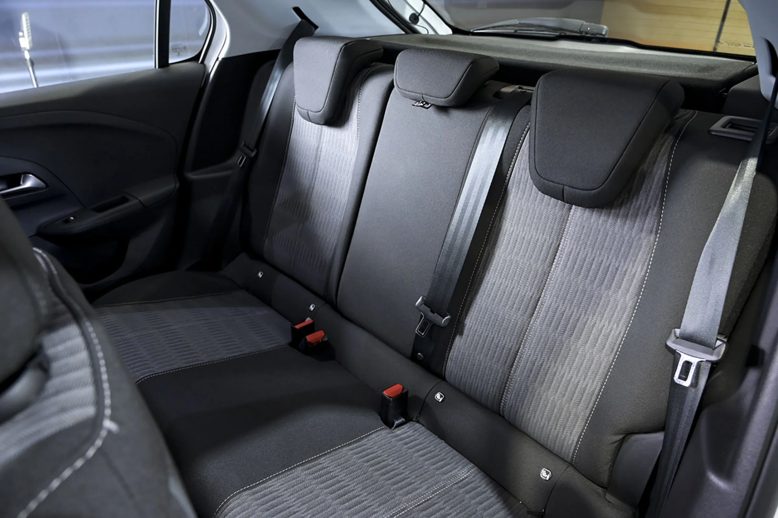 Opel Corsa 1.2T XHL 74kW 100CV Edition - Foto 17