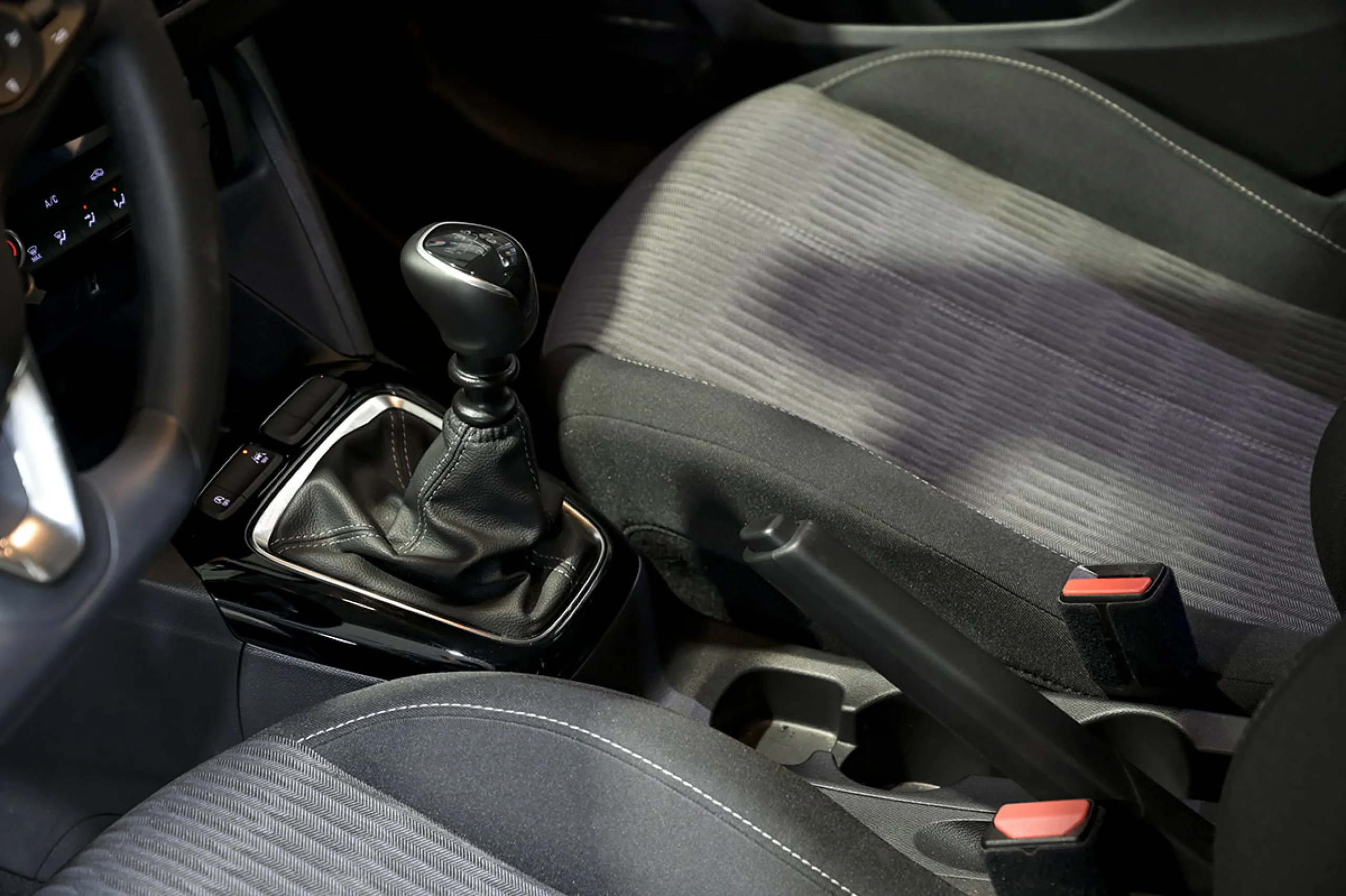 Opel Corsa 1.2T XHL 74kW 100CV Edition - Foto 32