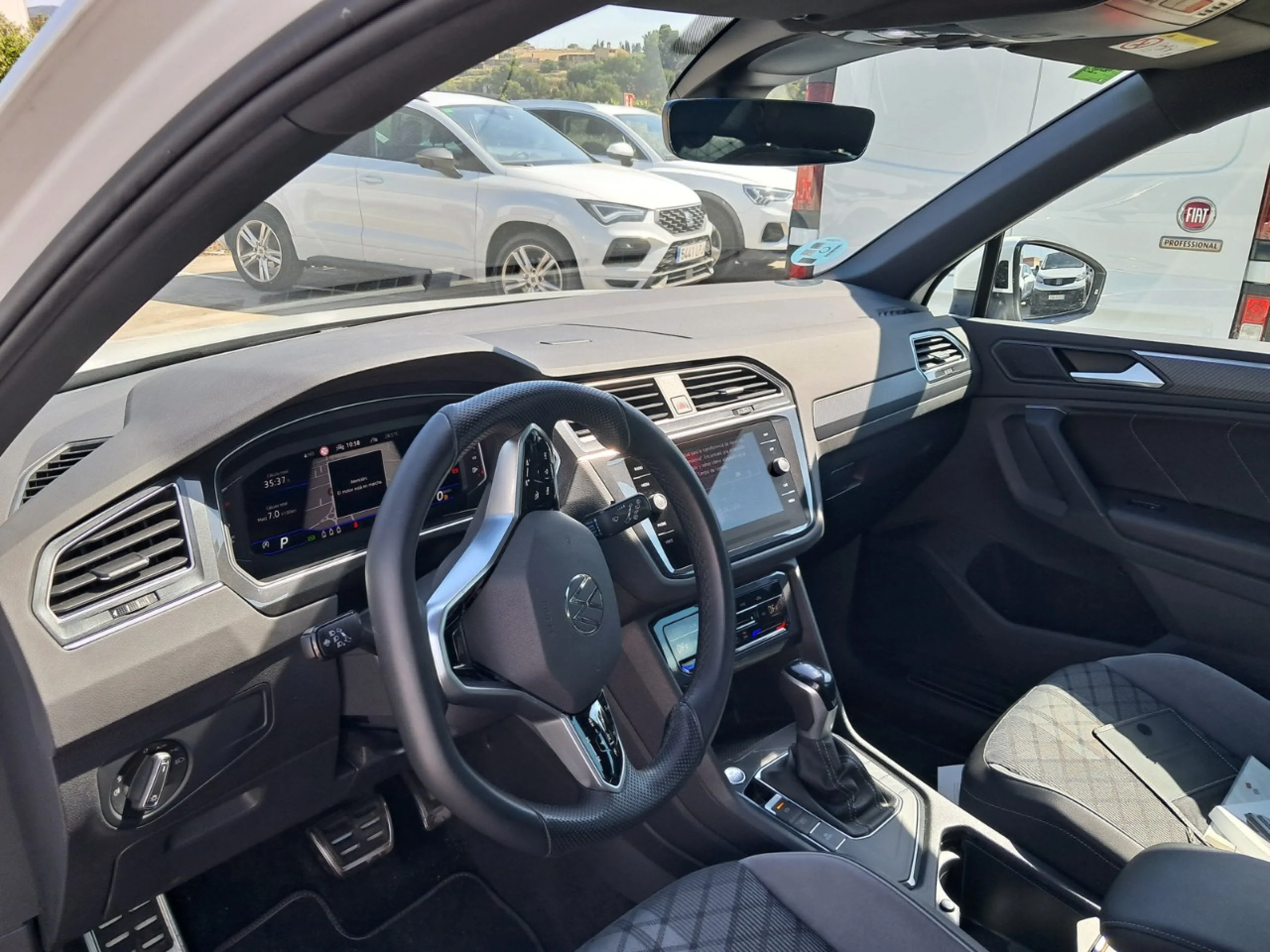 Volkswagen Tiguan R-Line 2.0 TDI 110kW (150CV) DSG - Foto 7