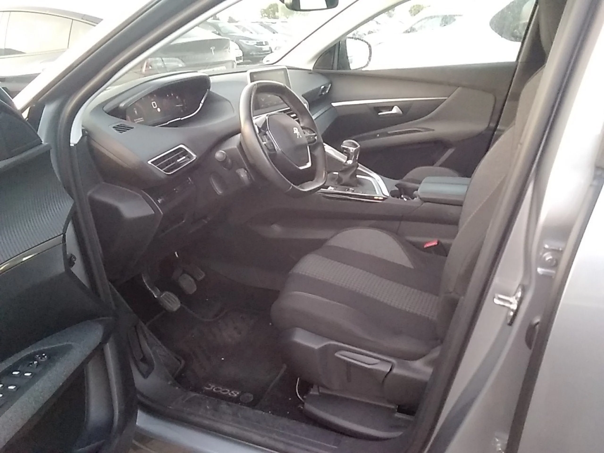 Peugeot 3008 1.5 BlueHDi 96kW (130CV) S&amp;S Active Pack - Foto 7