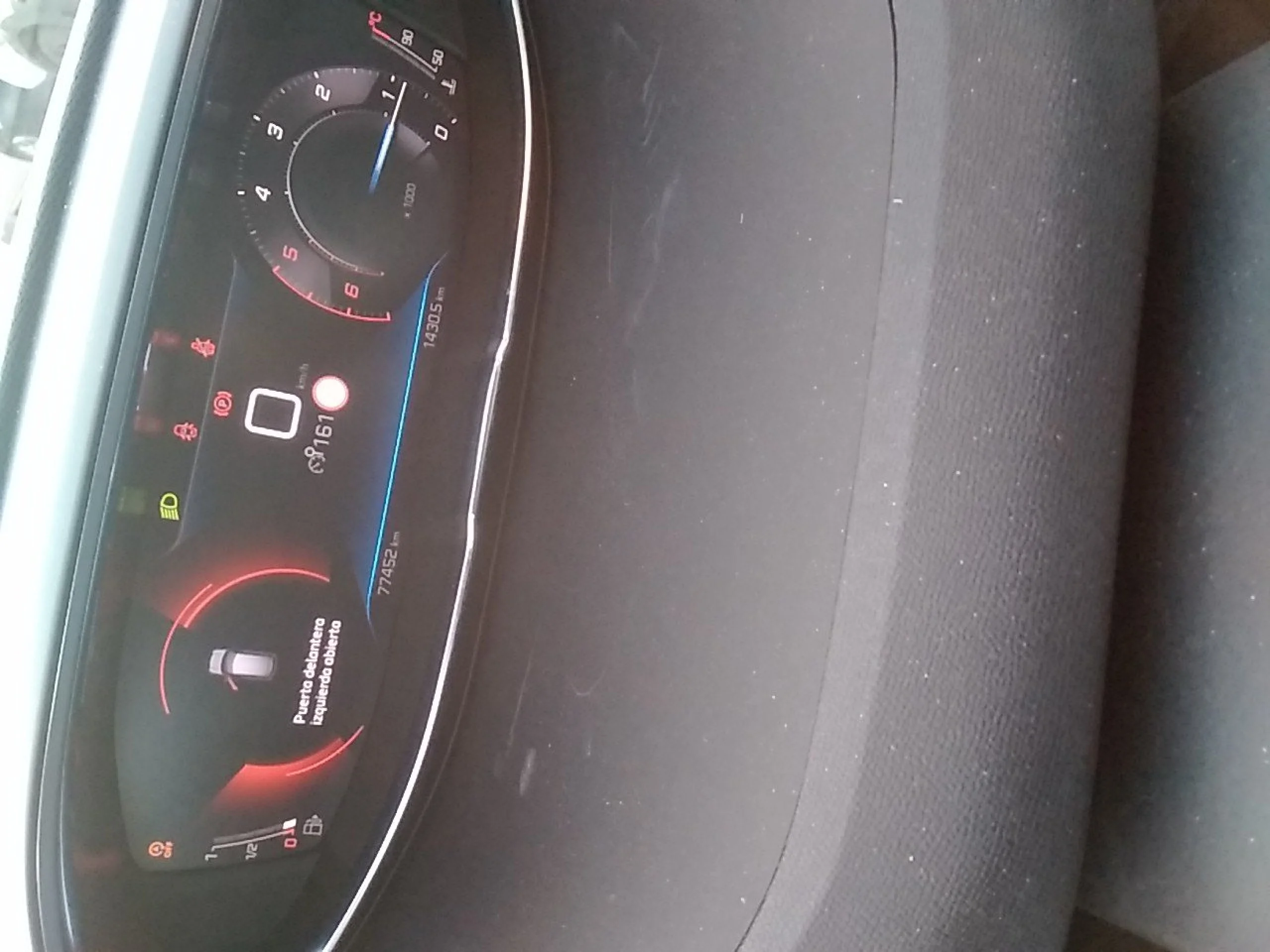 Peugeot 3008 1.5 BlueHDi 96kW (130CV) S&amp;S Active Pack - Foto 8