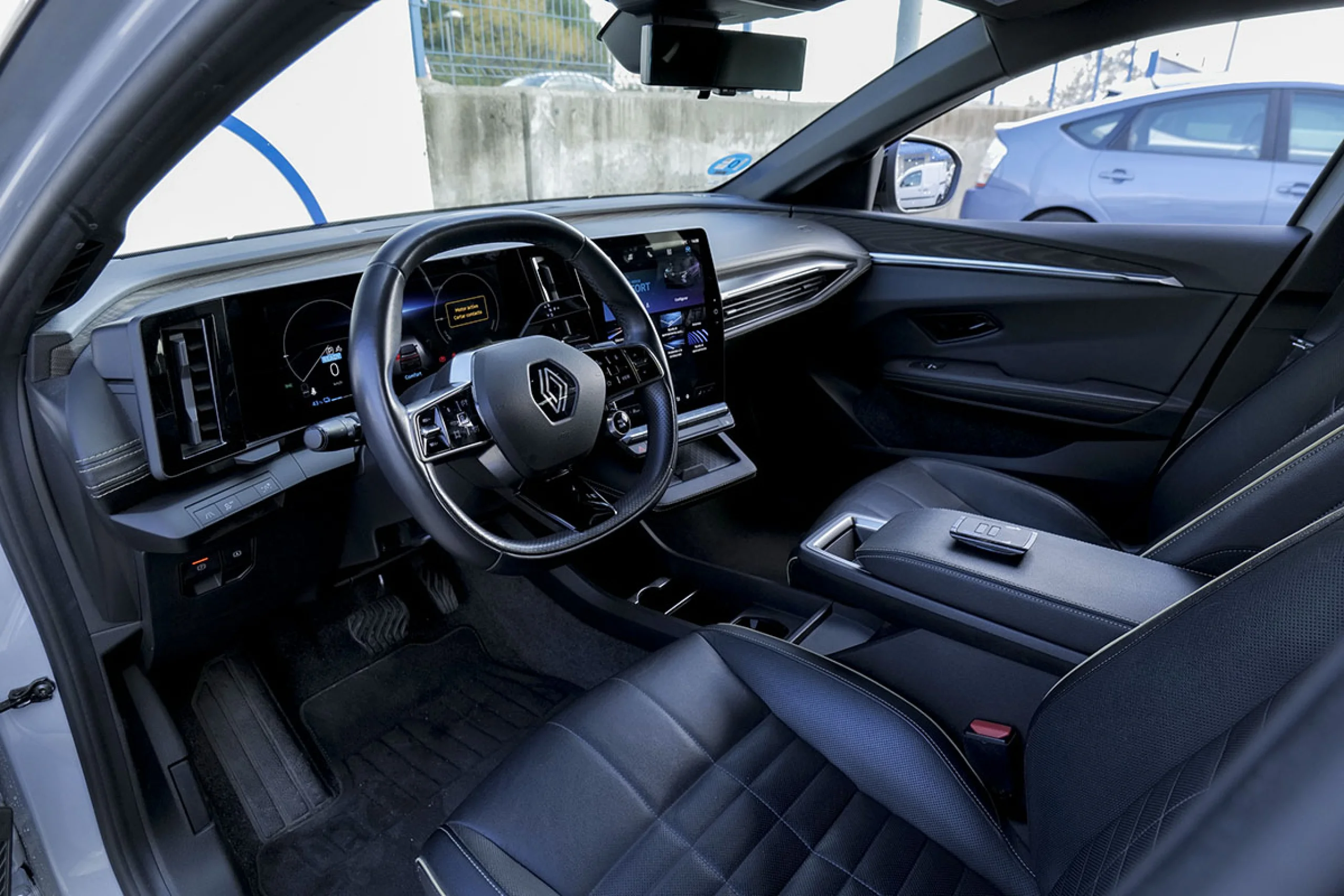 Renault Megane E-Tech iconic EV60 160kW 220CV optimum ch. - Foto 4