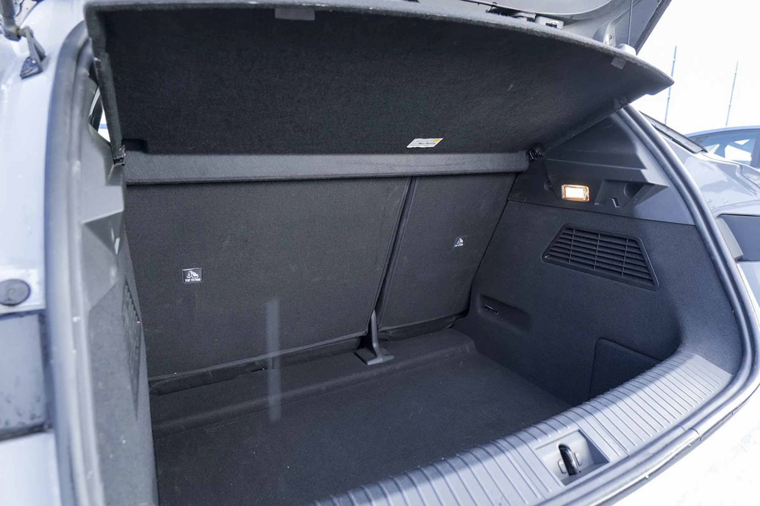 Renault Megane E-Tech iconic EV60 160kW 220CV optimum ch. - Foto 12