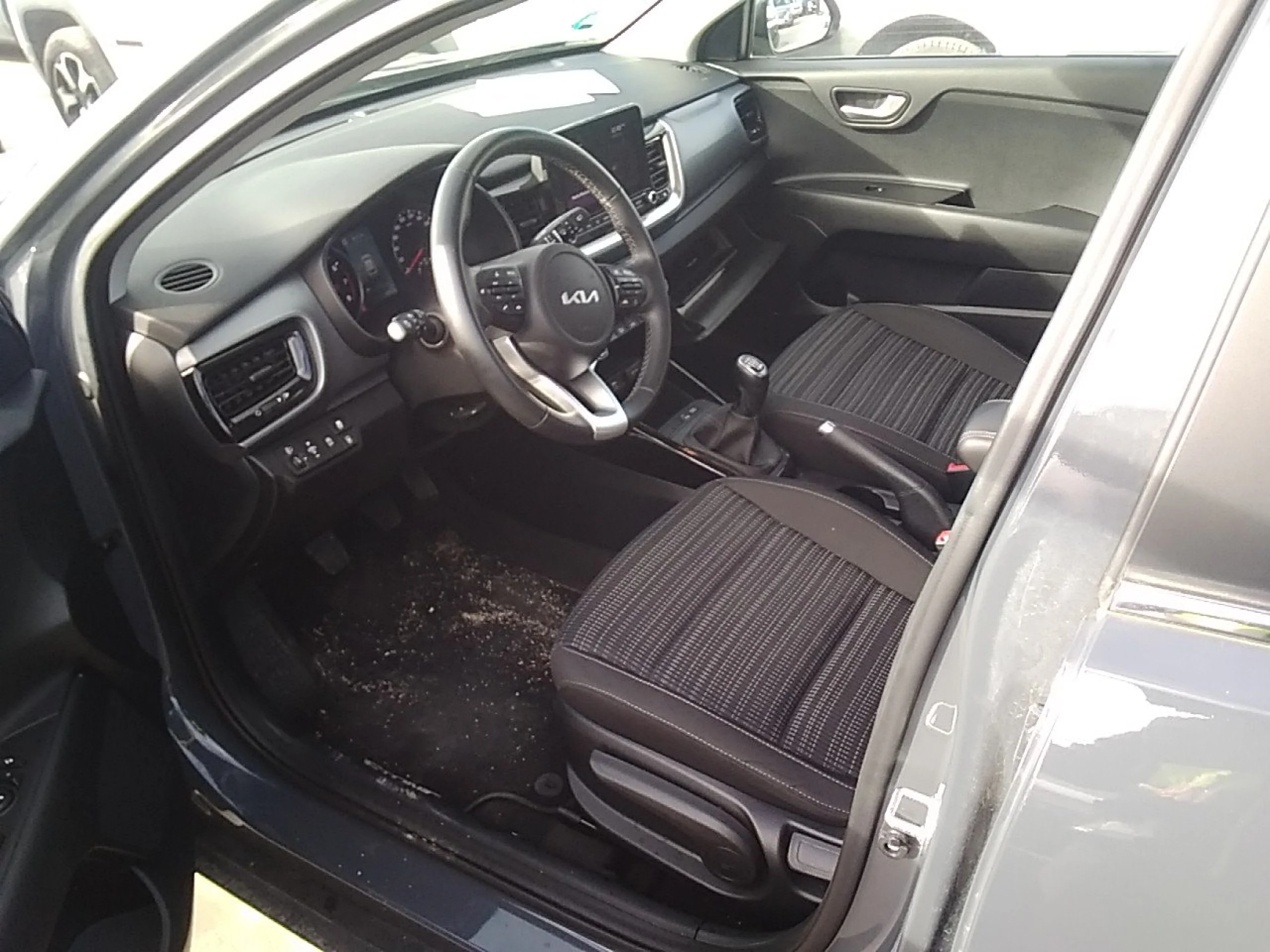 Kia Stonic 1.0 T-GDi 88kW (120CV) MHEV iMT Drive - Foto 7