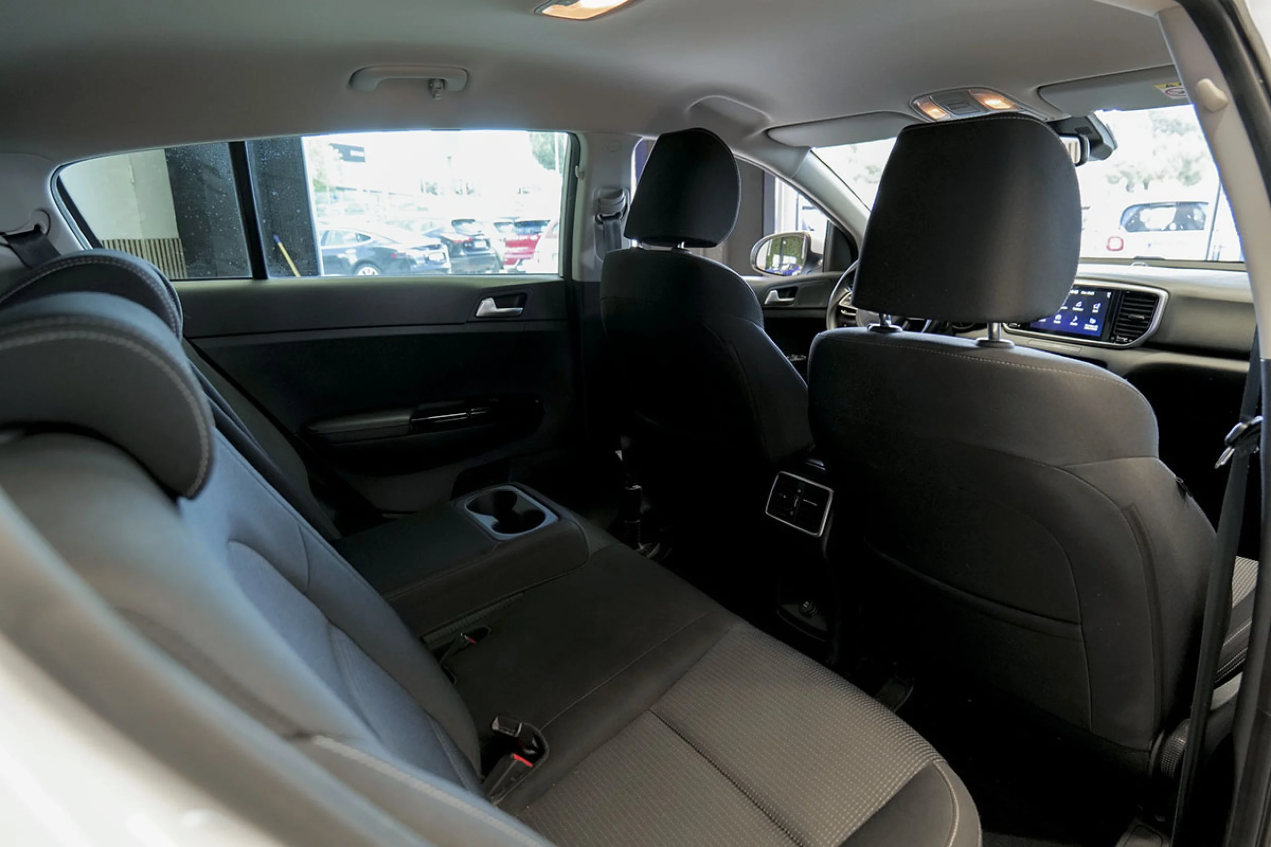 Kia Sportage 1.6 MHEV Black Edition 100kW 136CV 4x2 - Foto 13