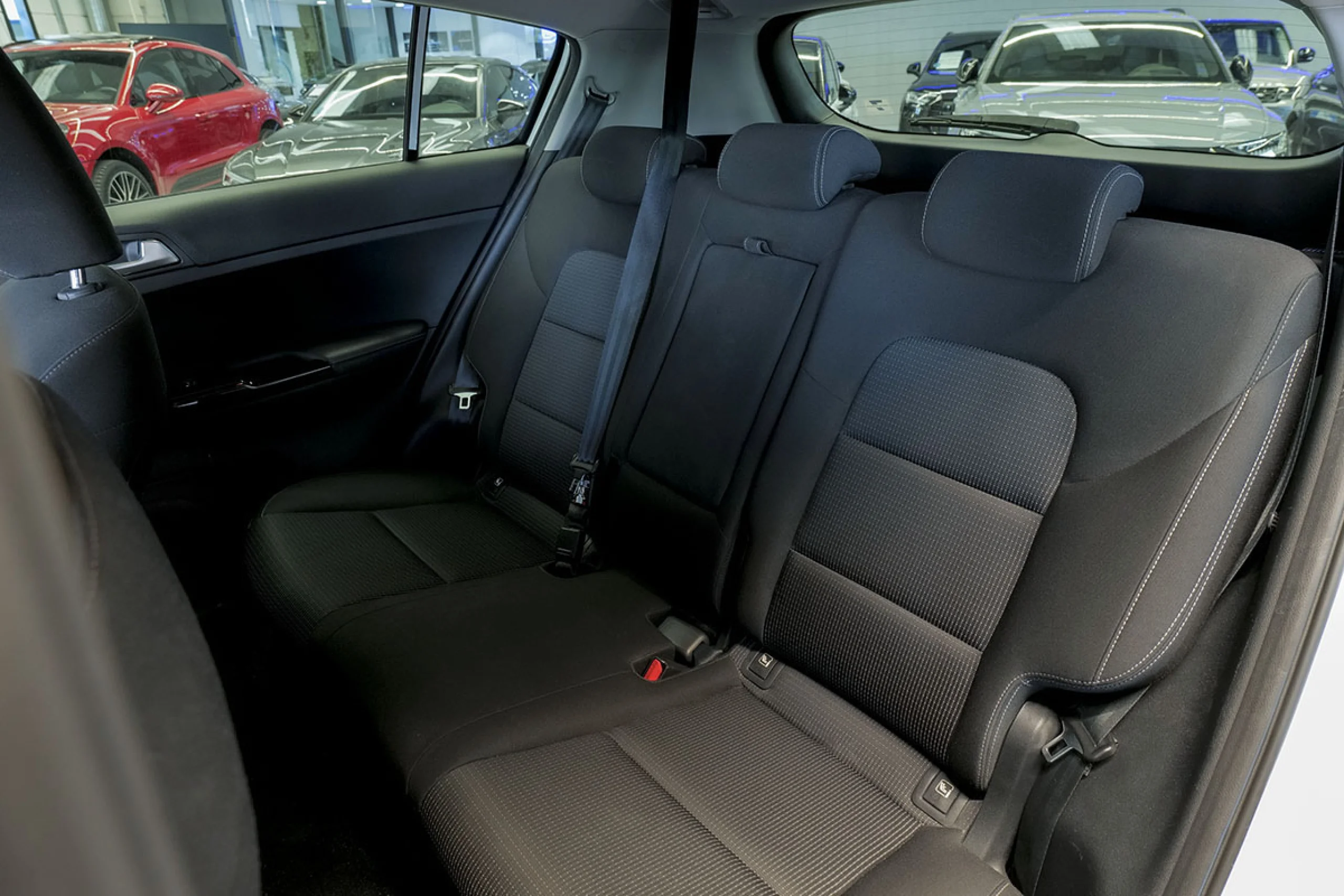 Kia Sportage 1.6 MHEV Black Edition 100kW 136CV 4x2 - Foto 15