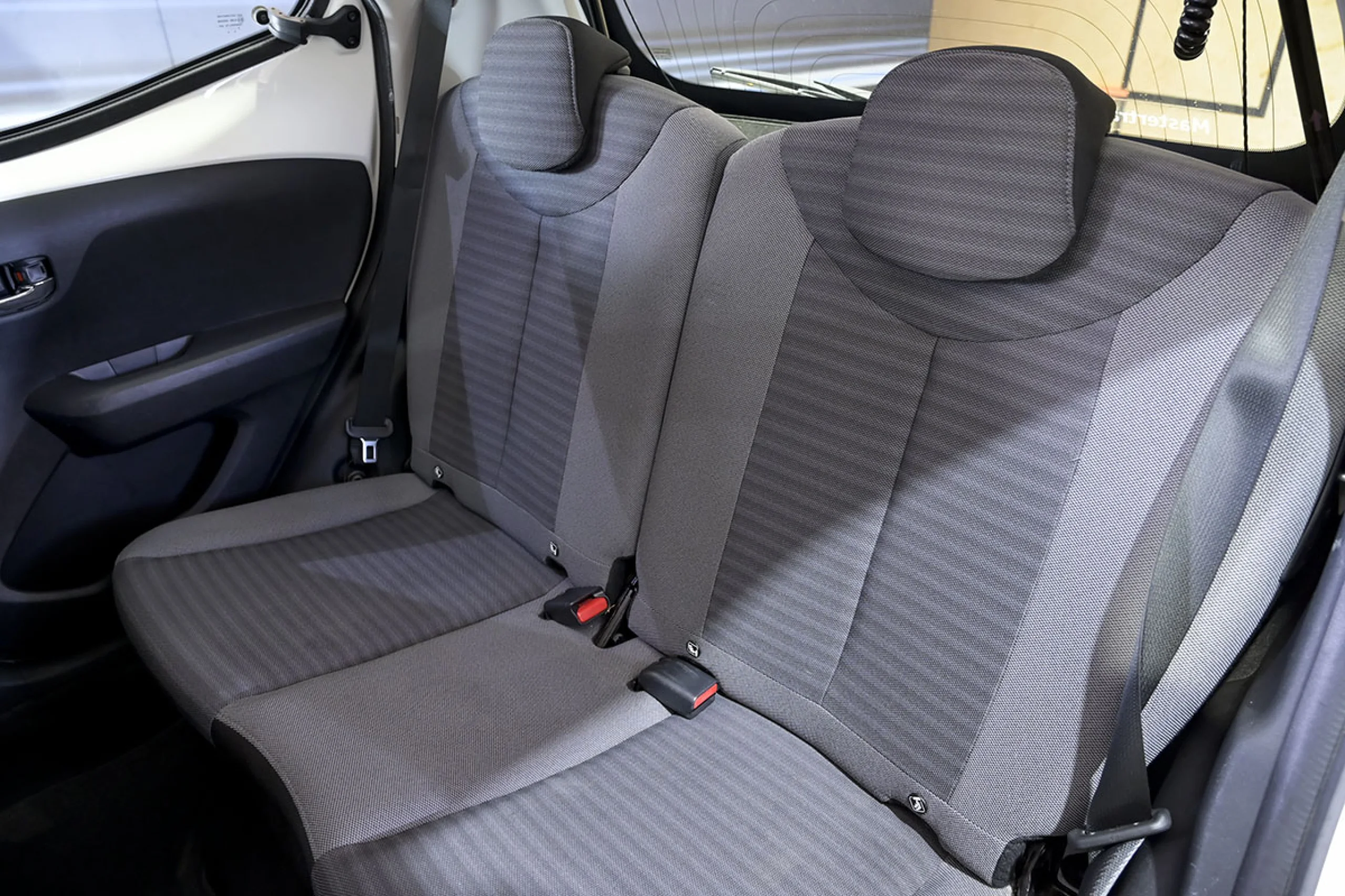 Toyota Aygo 1.0 X-Play - Foto 12