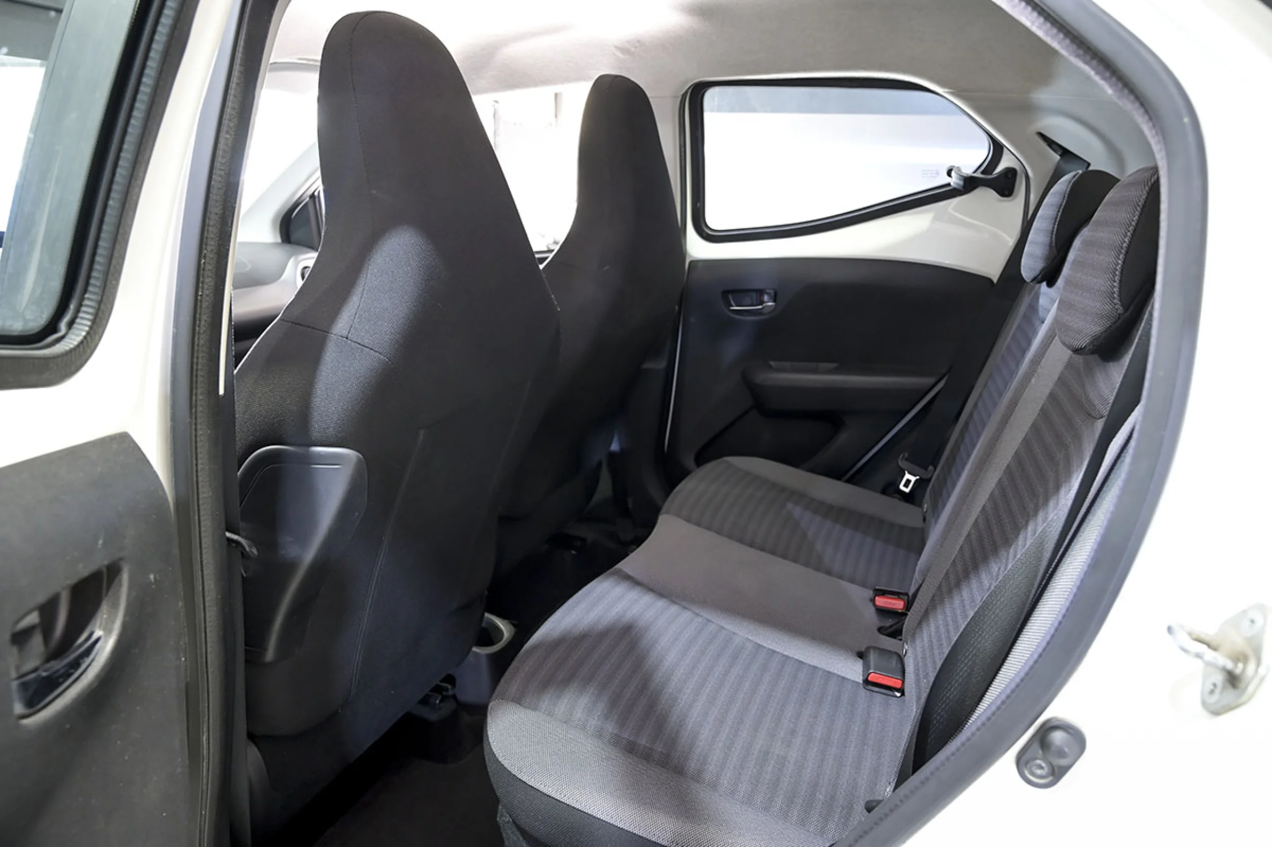 Toyota Aygo 1.0 X-Play - Foto 29