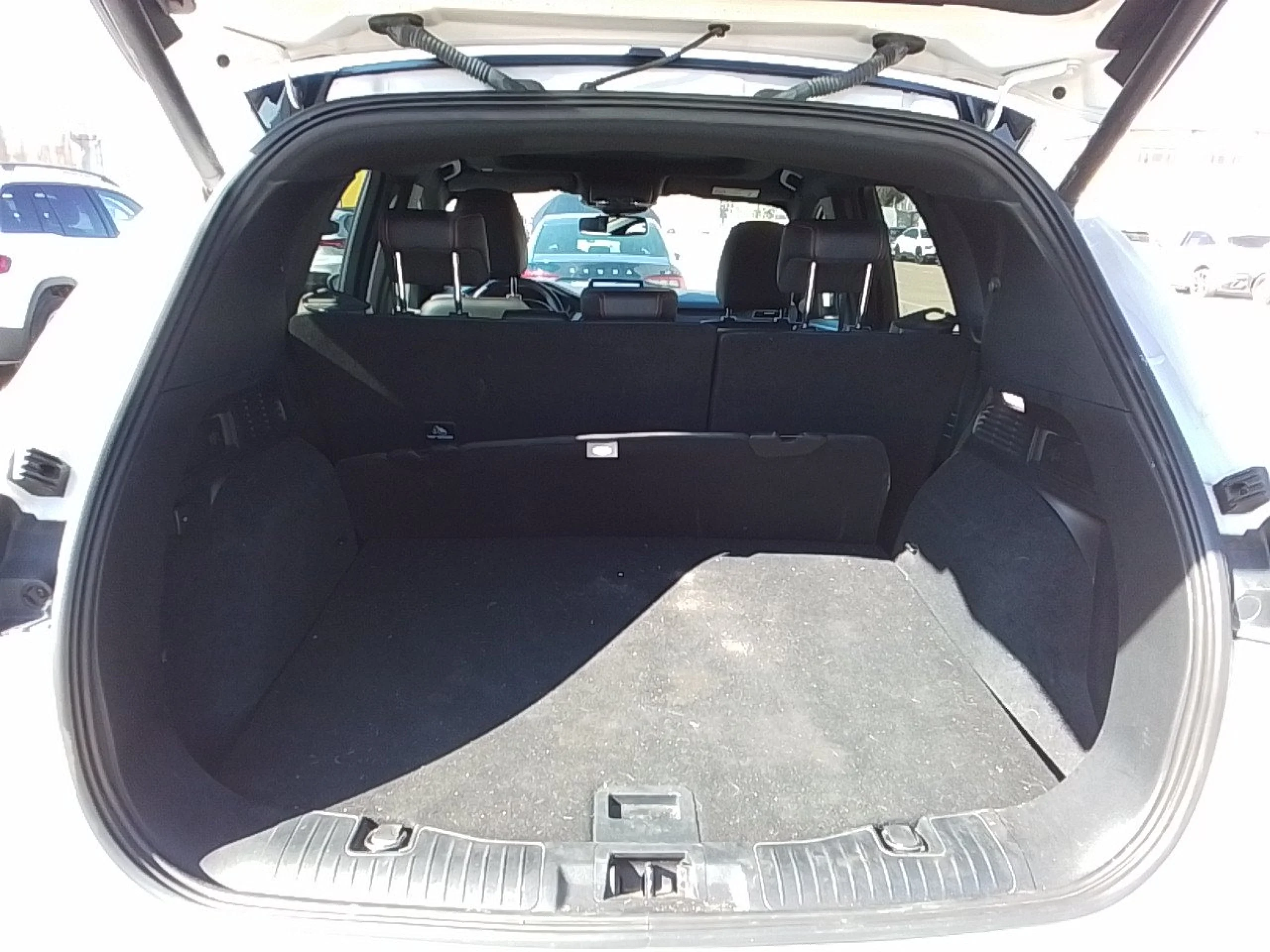 Ford Kuga ST-Line X 2.5 Duratec FHEV Auto - Foto 7