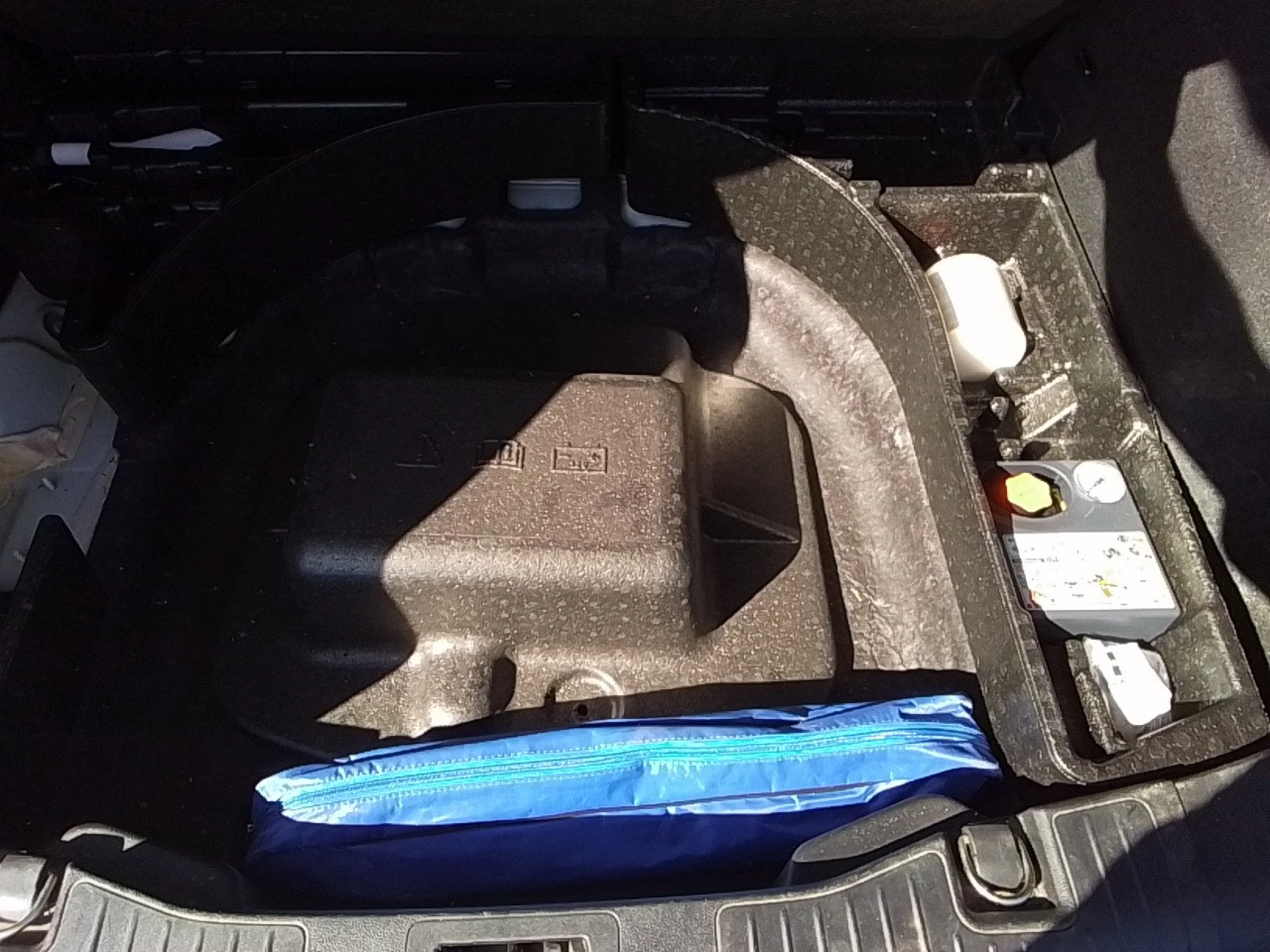 Ford Kuga ST-Line X 2.5 Duratec FHEV Auto - Foto 8