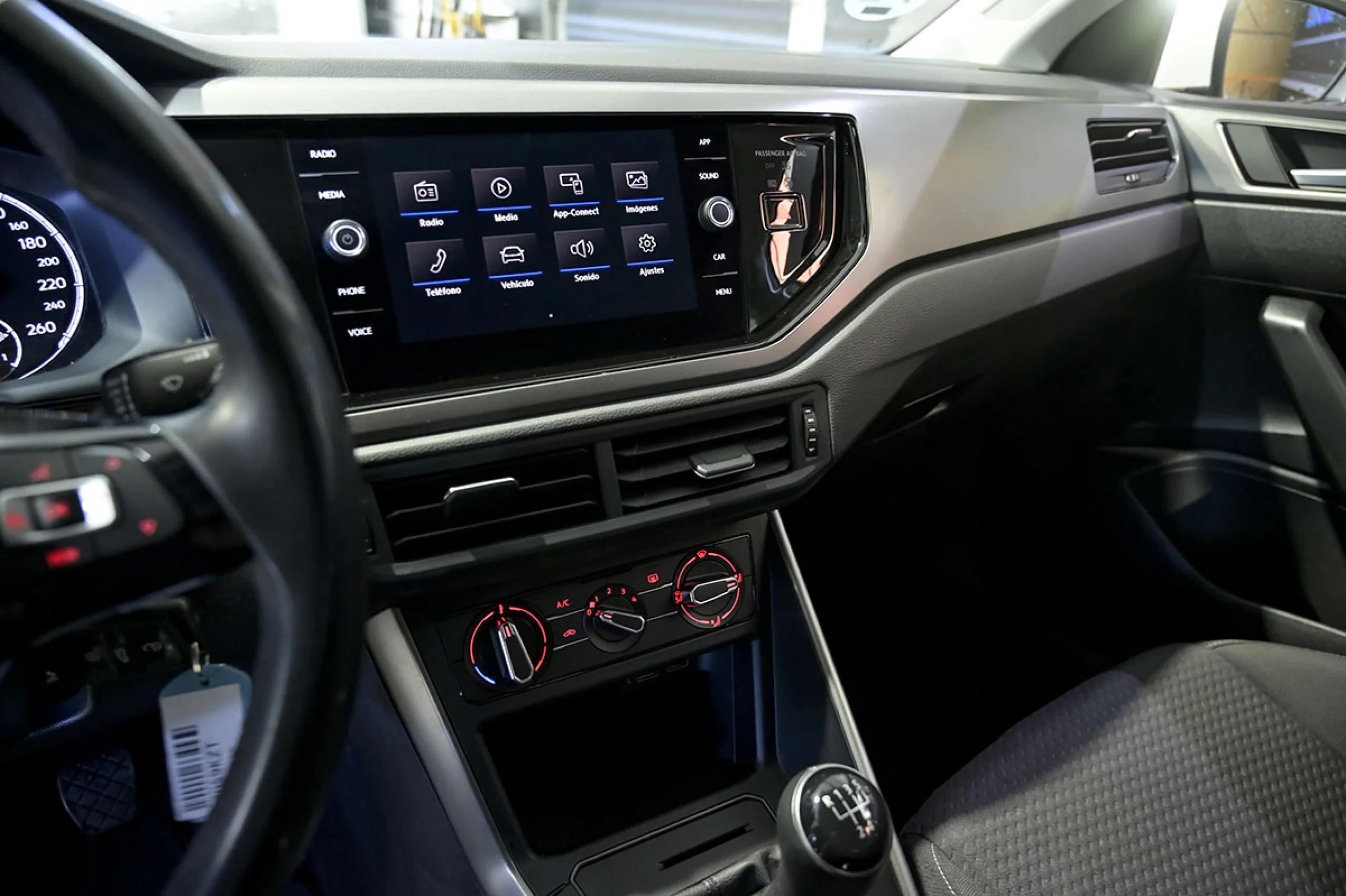 Volkswagen Polo Advance 1.0 TSI 70kW 95CV - Foto 26