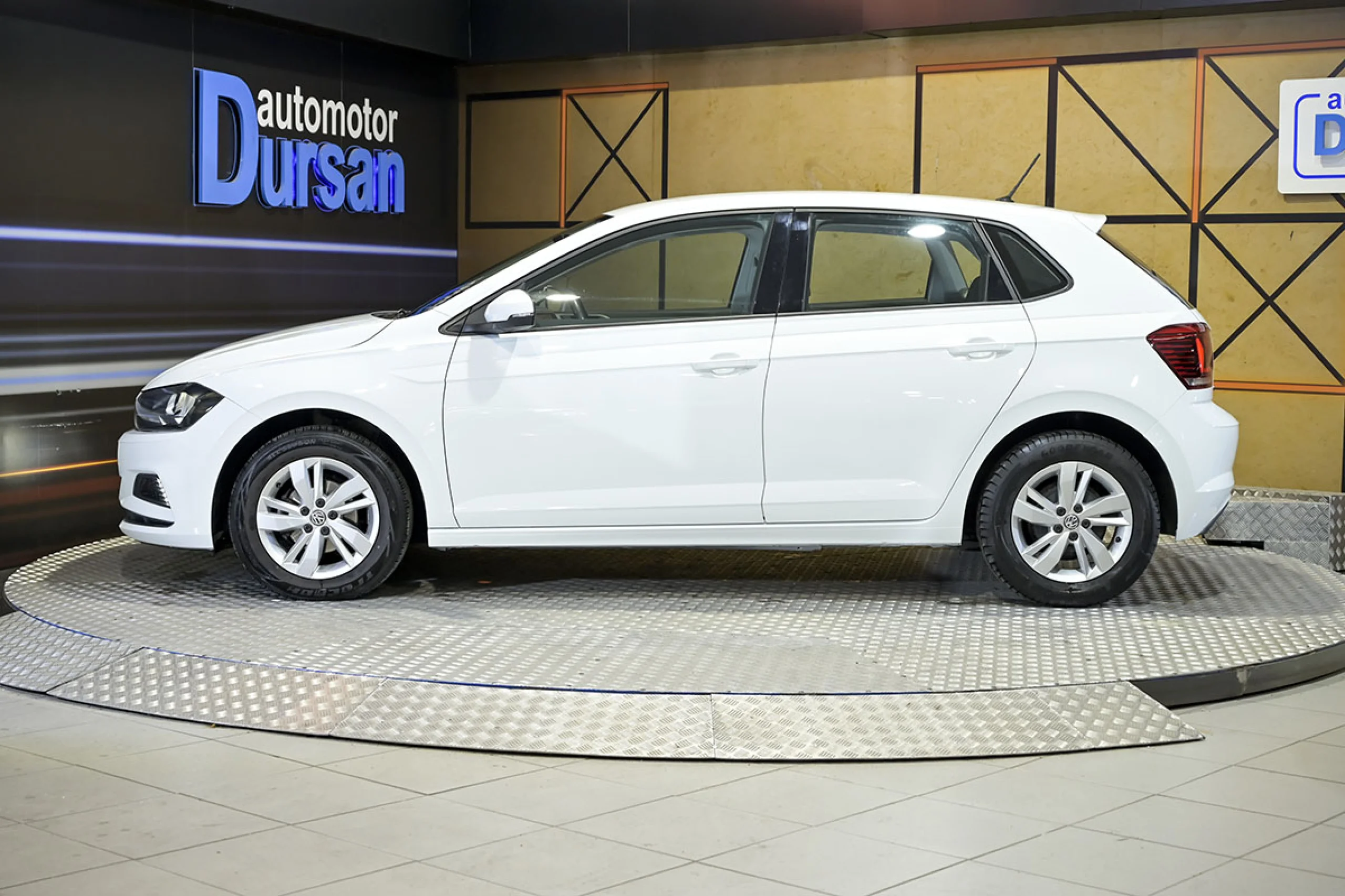 Volkswagen Polo Advance 1.0 TSI 70kW 95CV - Foto 19