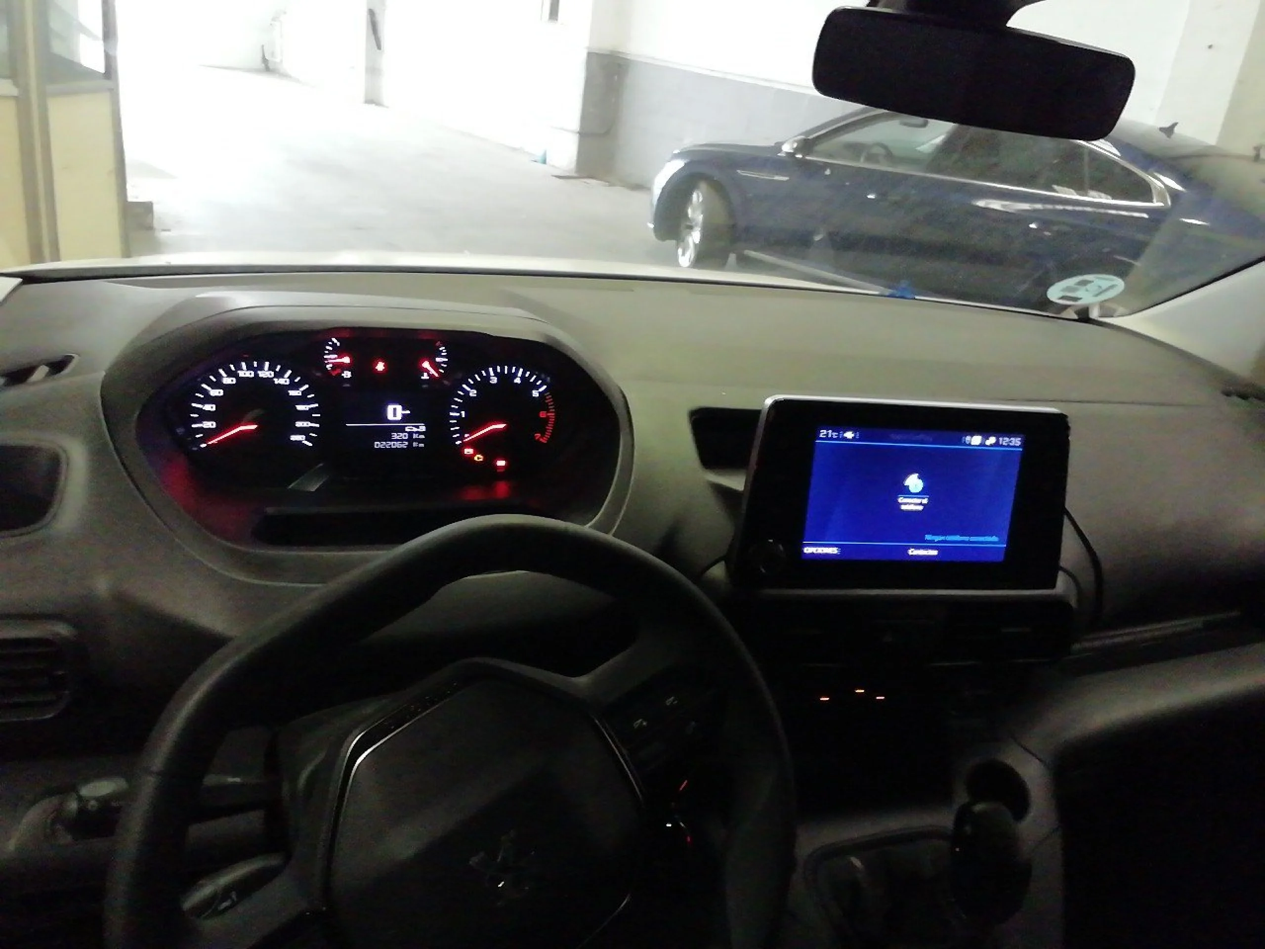 Peugeot Partner Premium Standard 600kg BlueHDi 73kW - Foto 7