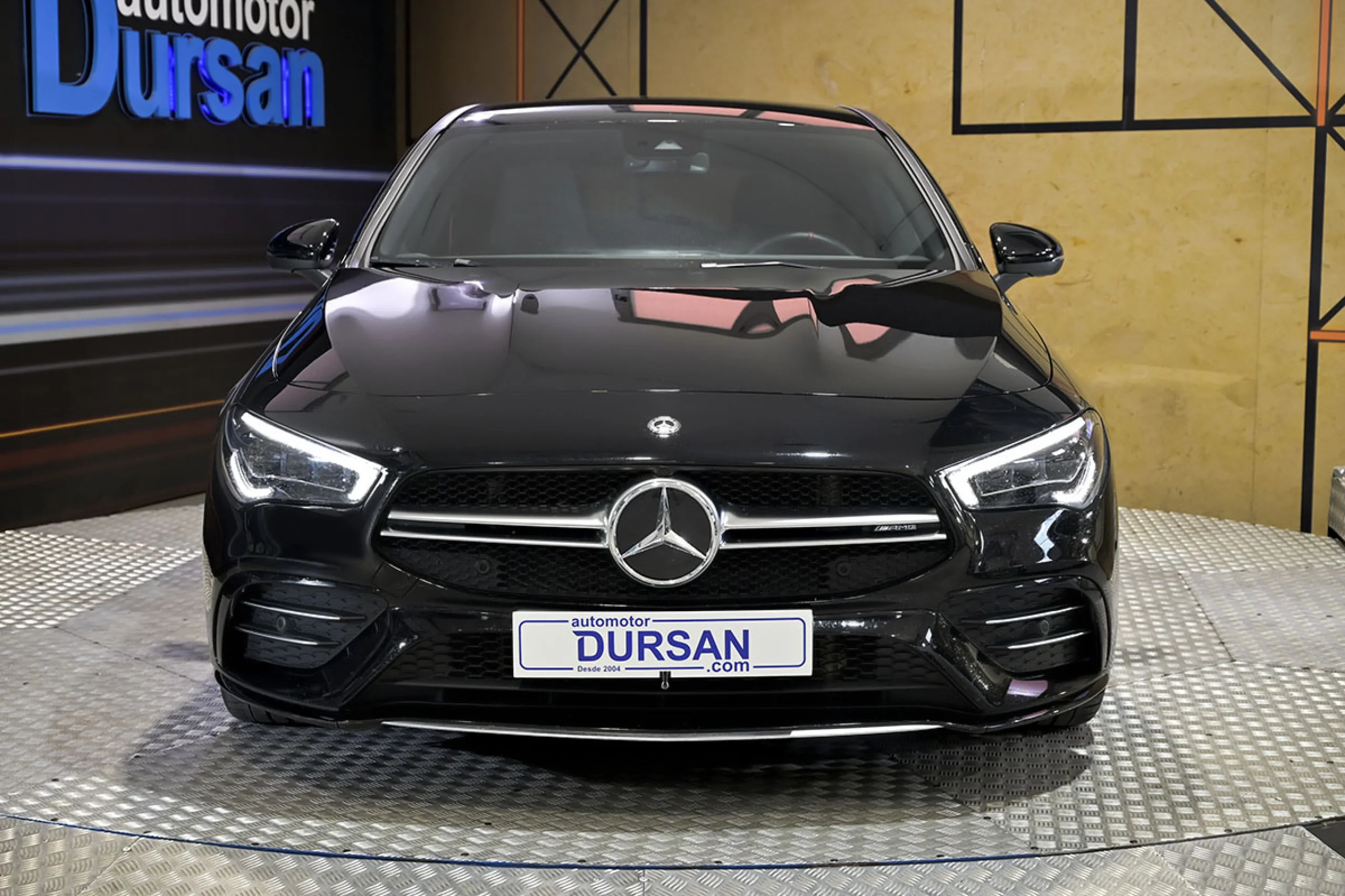 Mercedes-Benz CLA 35 AMG MERCEDES-BENZ CLA CLA MercedesAMG 35 4MATIC Shooting Bra - Foto 2