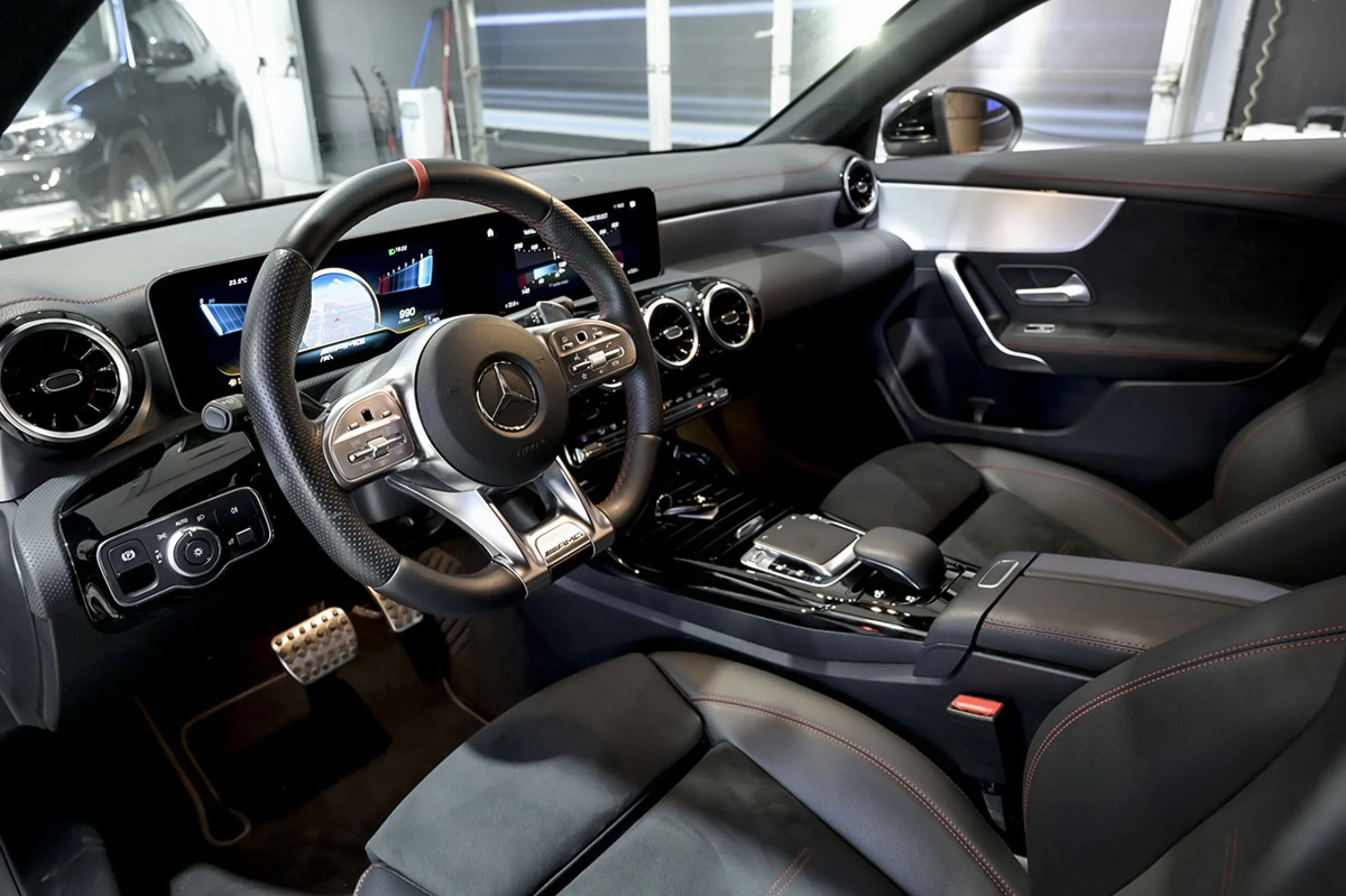 Mercedes-Benz CLA 35 AMG MERCEDES-BENZ CLA CLA MercedesAMG 35 4MATIC Shooting Bra - Foto 6