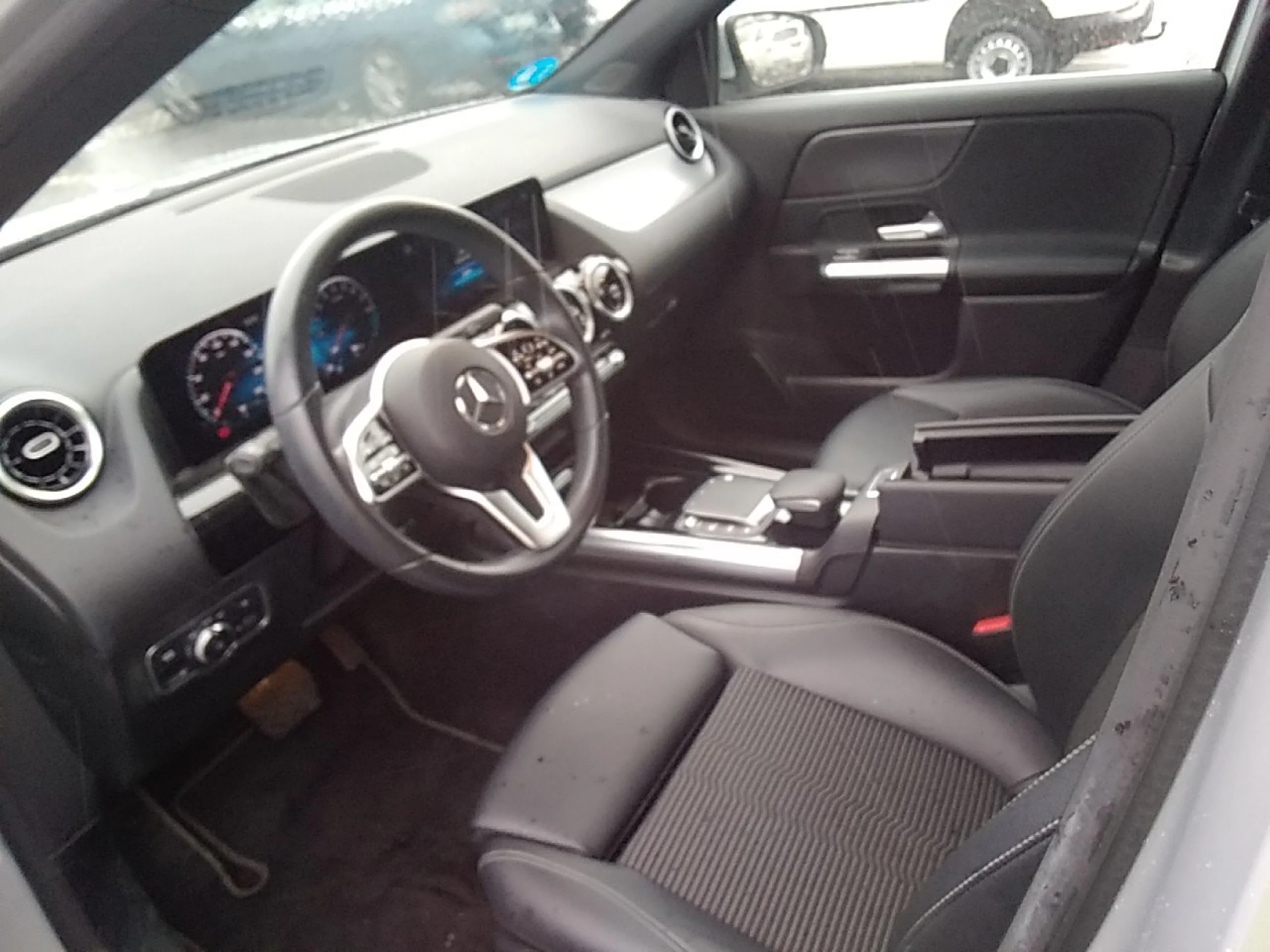 Mercedes-Benz GLA 250 MERCEDES GLA  250 e - Foto 7